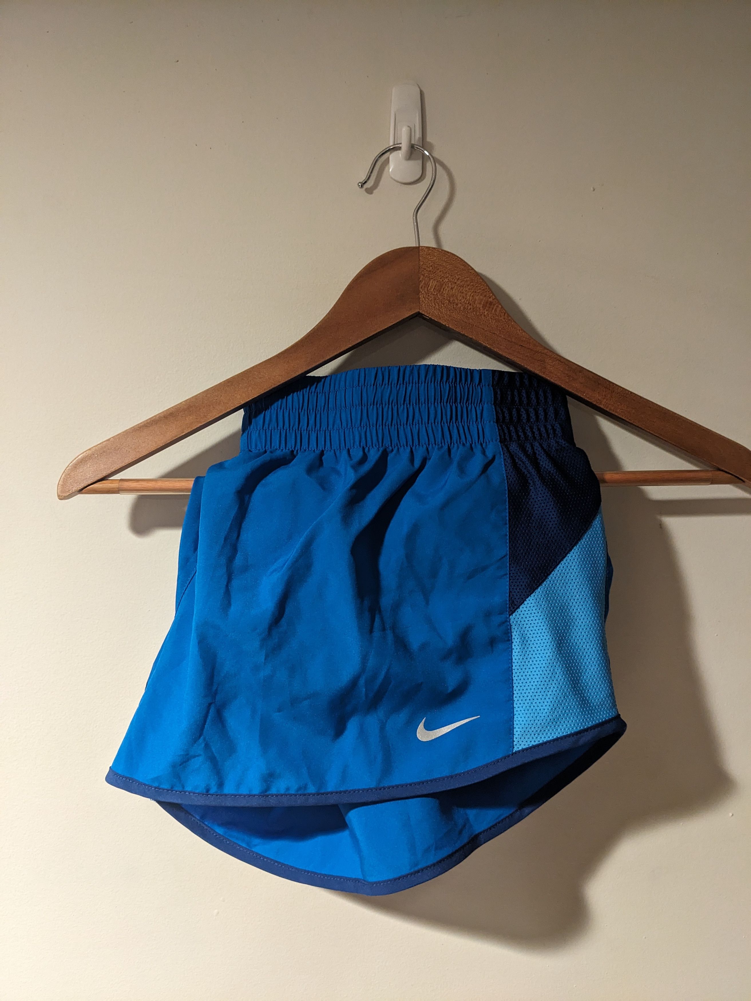 Nike × Vintage Nike Dri Fit Womans Large Blue Shorts Size 30" / US 8 / IT 44 - 1 Thumbnail