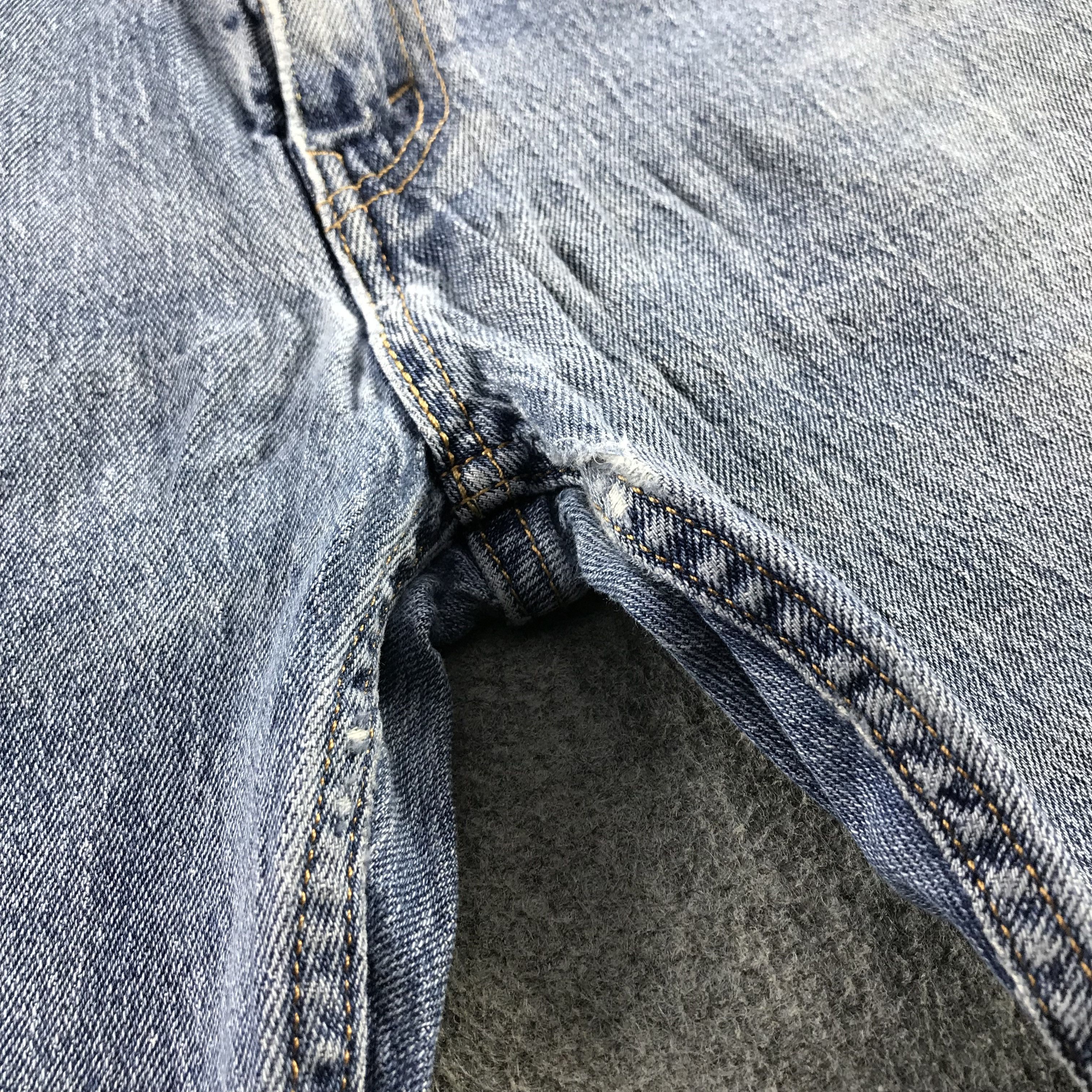 Levi's Vintage Levis 502 Jeans Faded Blue Denim KJ3446 Size US 34 / EU 50 - 9 Thumbnail