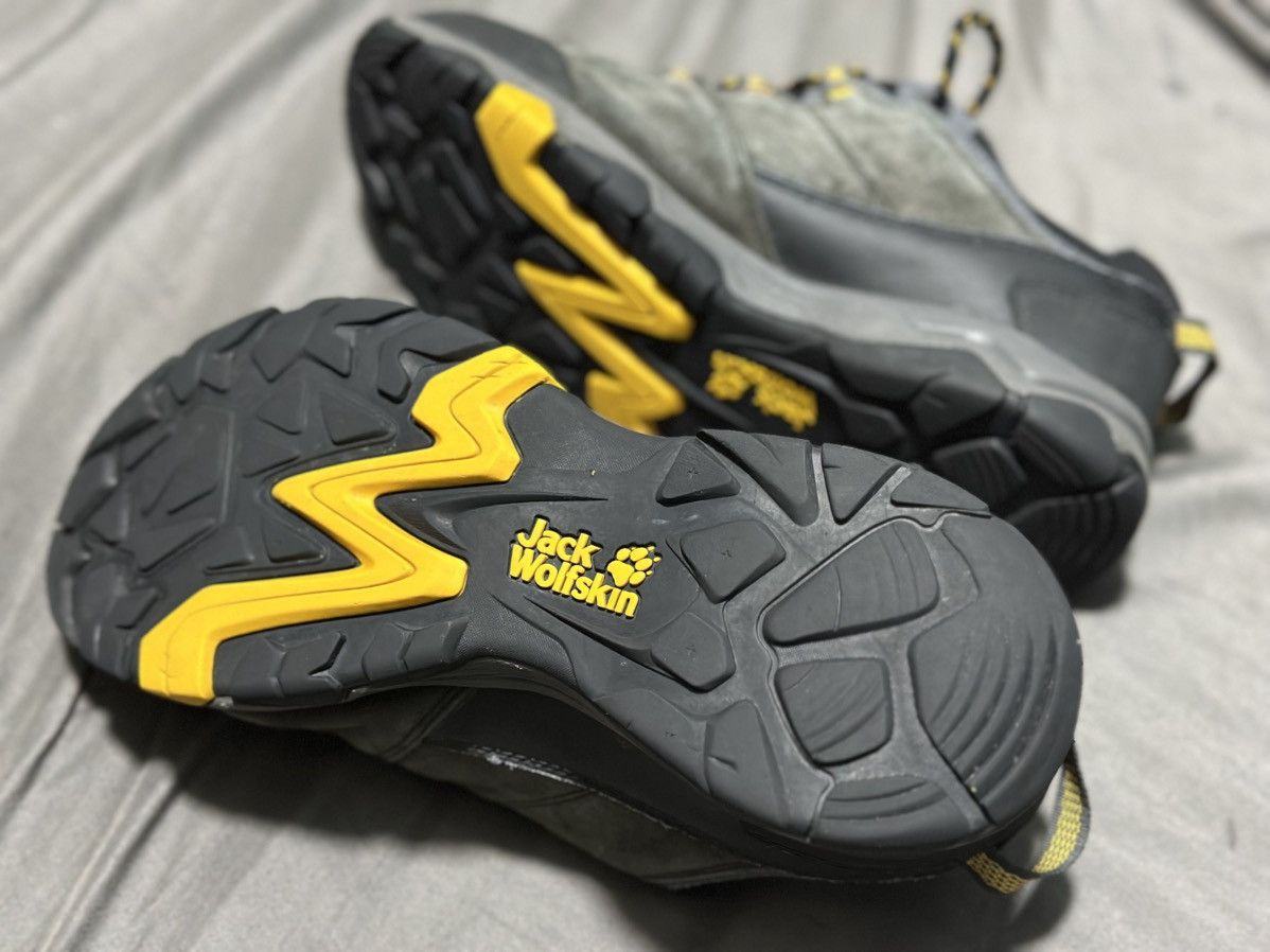 Jack Wolfskin Jack Wolfskin MTN Attack 5 Texapore Low Mens Hiking Boots Size US 10.5 / EU 43-44 - 1 Thumbnail