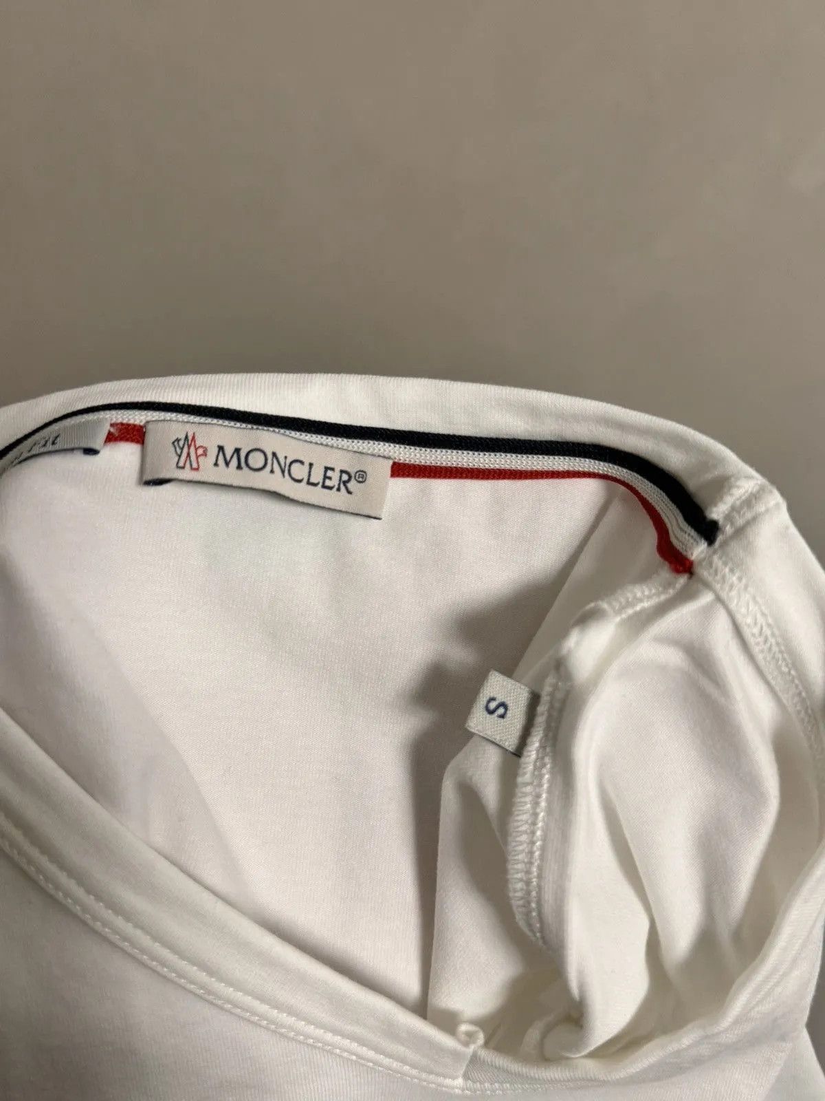 Moncler Moncler basic tee T-shirt logo vintage sleeve Size S Size US S / EU 44-46 / 1 - 16 Thumbnail