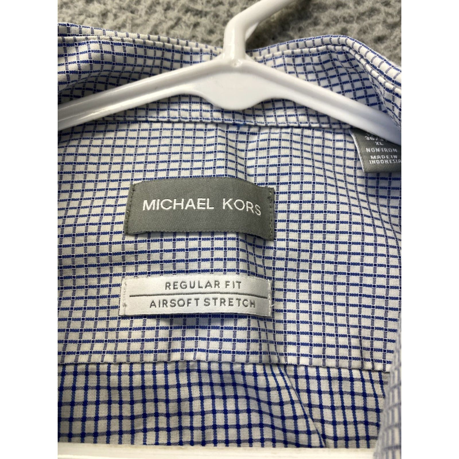 Michael Kors Michael Kors Men's Slim Fit Shirt Long Sleeve Button-Up 17 36/37 Blue Size US XL / EU 56 / 4 - 4 Thumbnail