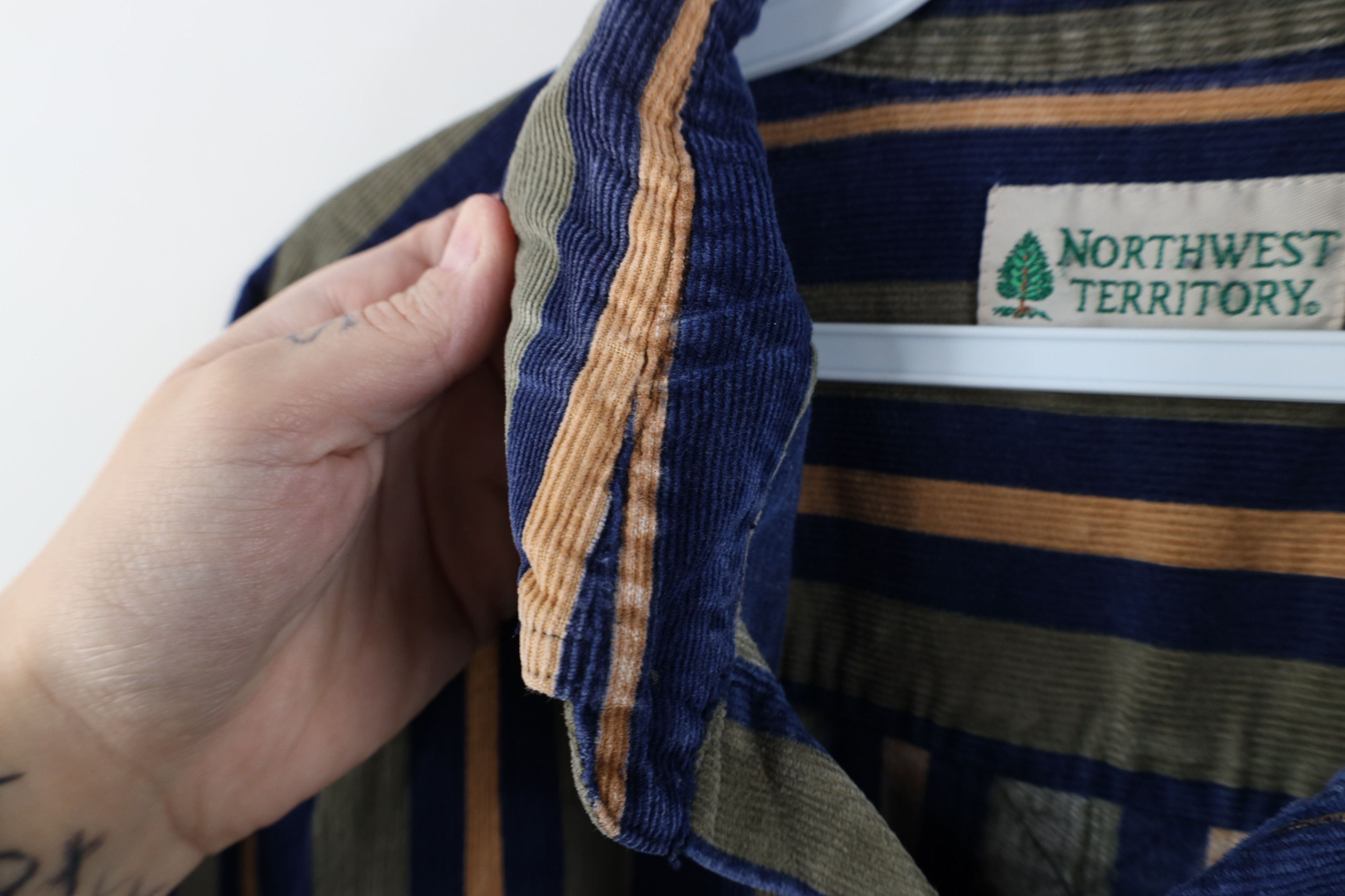 Vintage Vintage 90s Streetwear Striped Corduroy Button Down Shirt Size US L / EU 52-54 / 3 - 8 Thumbnail