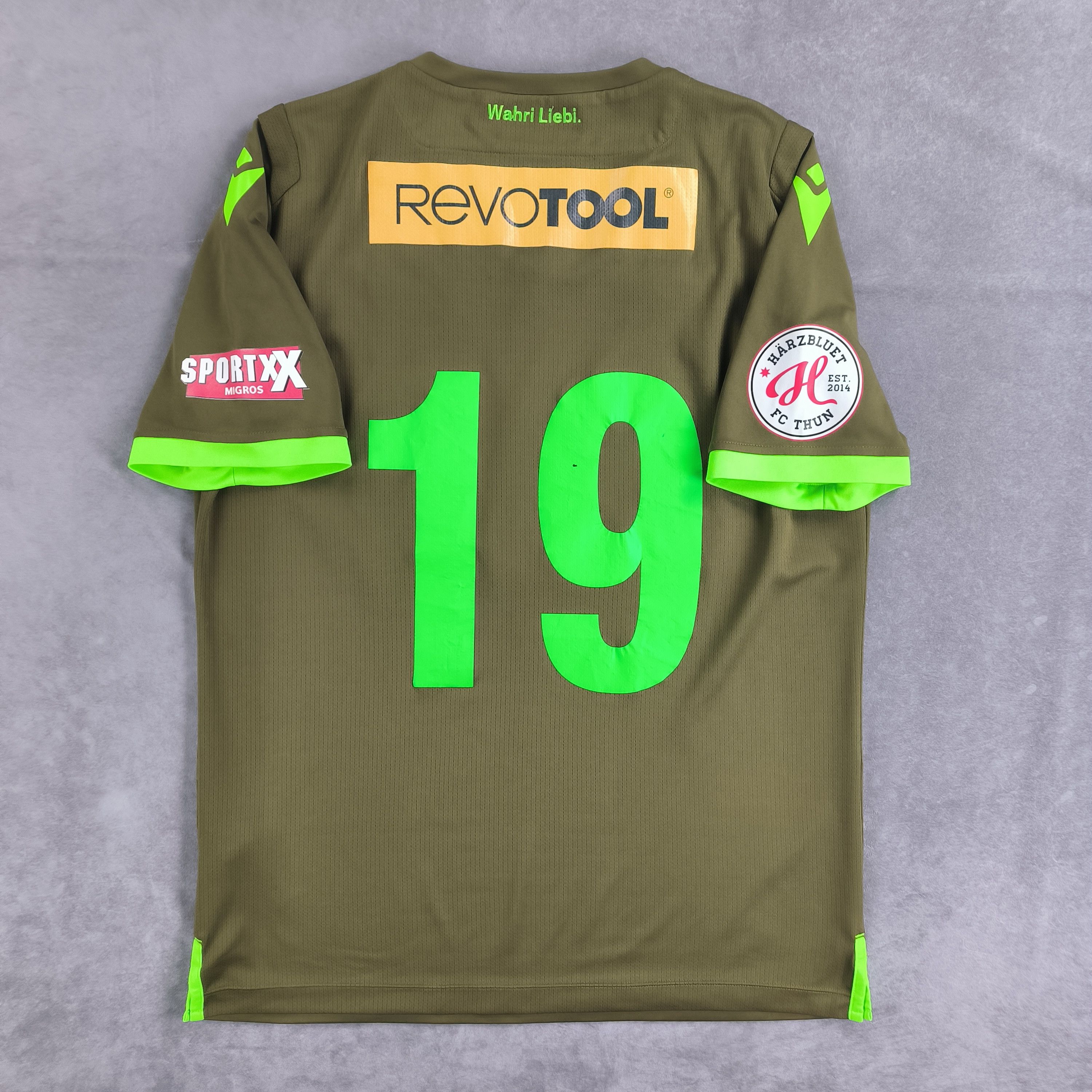 Macron FC Thun 2020-21 Macron away #19 football jersey size L Size US L / EU 52-54 / 3 - 2 Thumbnail