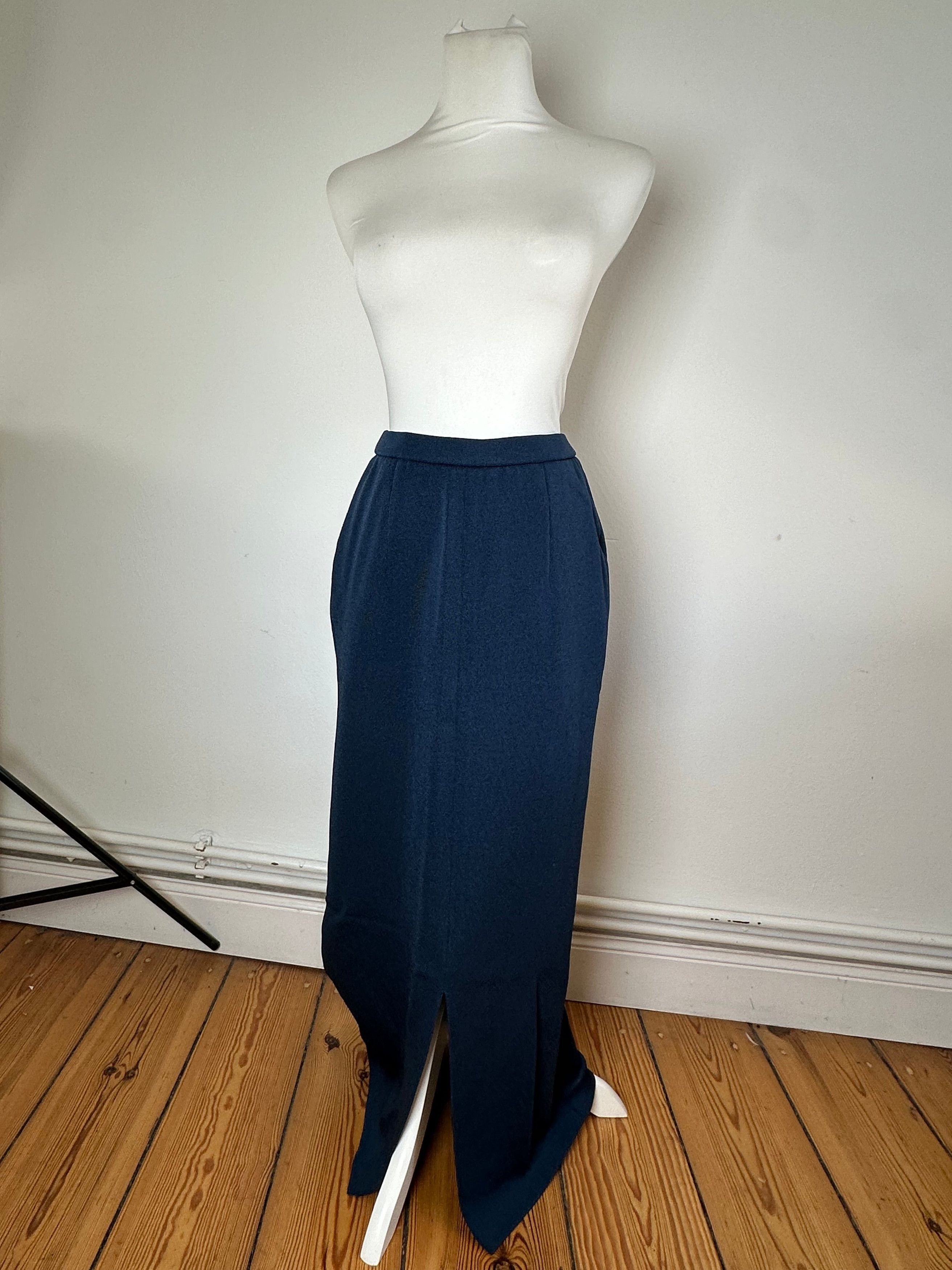 Yves Saint Laurent Vintage Navy Wool Maxi Skirt Size 30" / US 8 / IT 44 - 1 Thumbnail