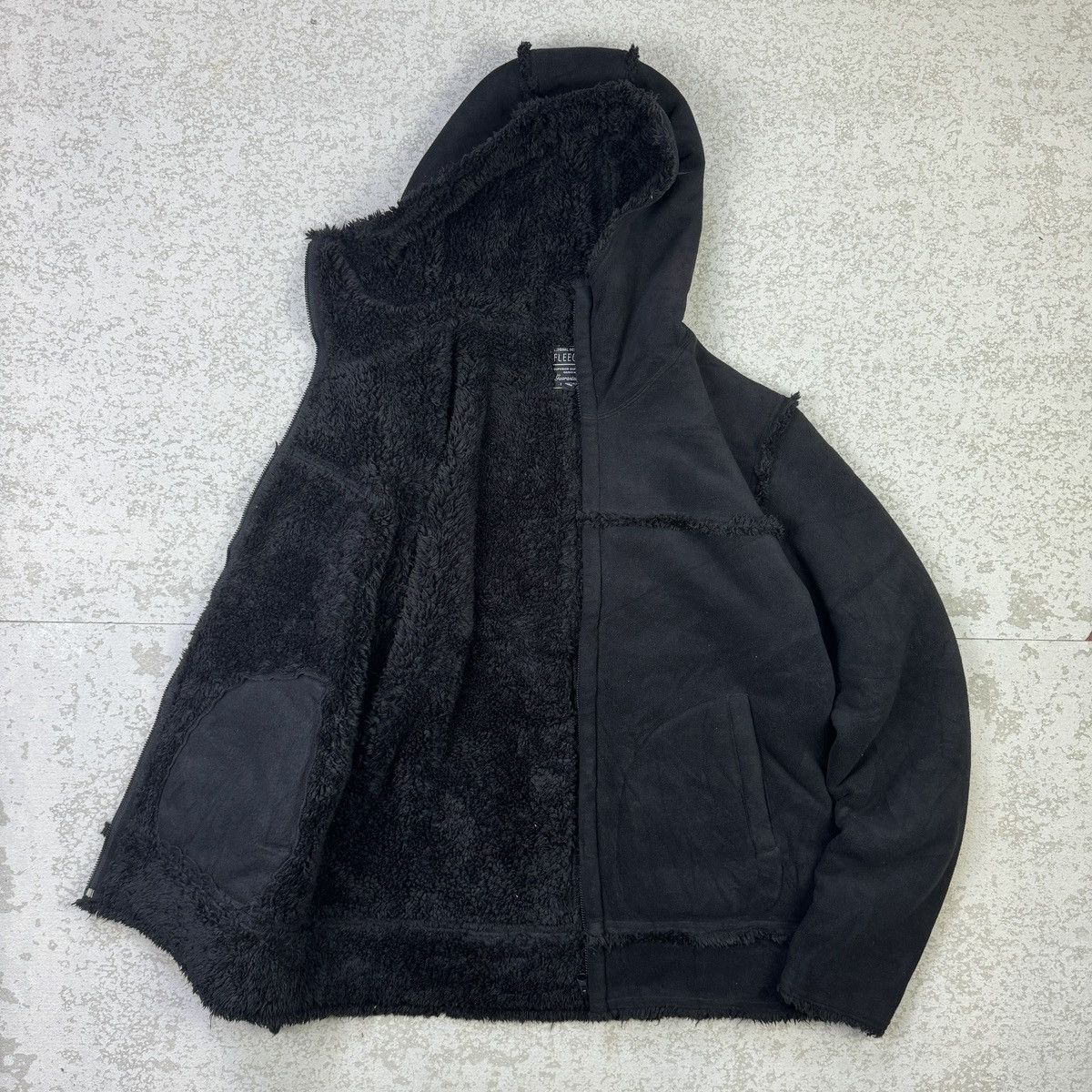If Six Was Nine 💥Uniqlo Black Matted Fleece Nice Design Hooded Jacket Size US XL / EU 56 / 4 - 2 Thumbnail