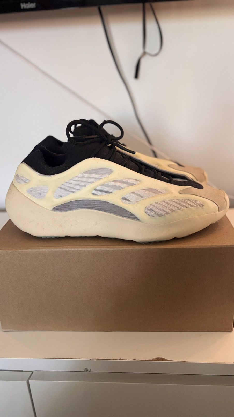 Yeezy Yeezy 70 v3 Azael Size US 13 / EU 46 - 1 Thumbnail