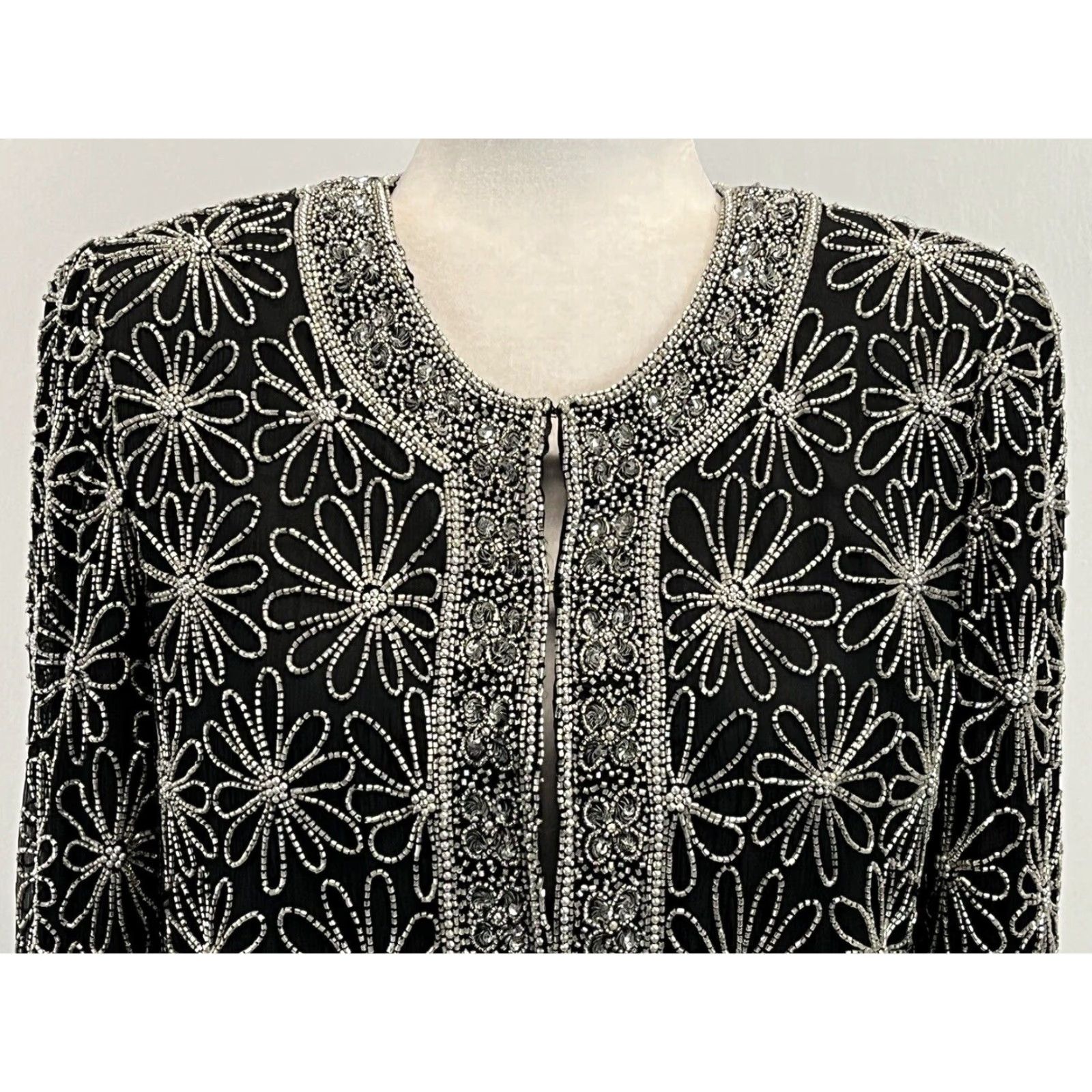 Vintage VINTAGE Scala Beaded Silk Jacket Womens Black Formal Evening 1980s Flower Pattern M Size M / US 6-8 / IT 42-44 - 5 Thumbnail