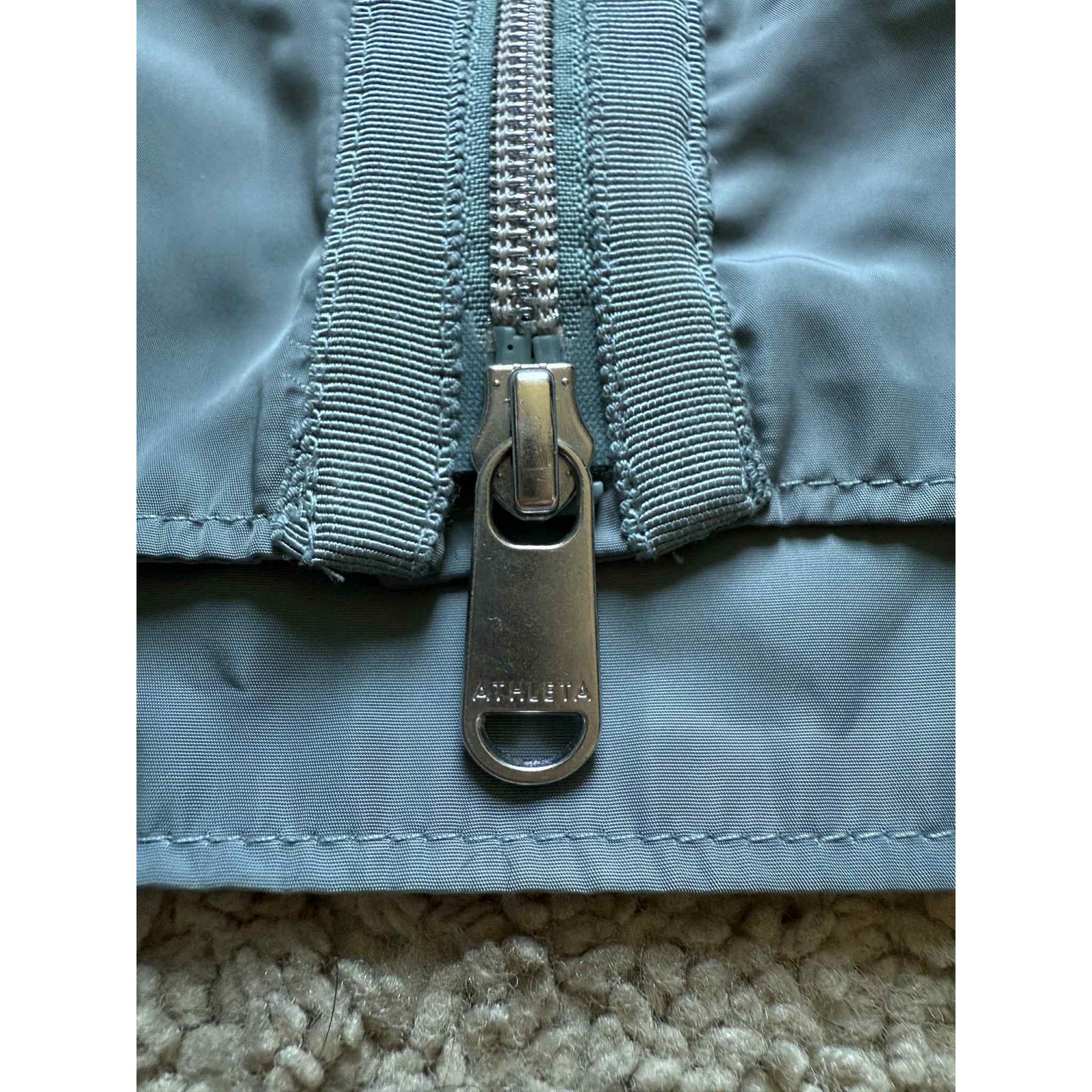 Athleta Athleta Drip Drop Water Repellent Jacket with Hood Grey S Size S / US 4 / IT 40 - 7 Thumbnail