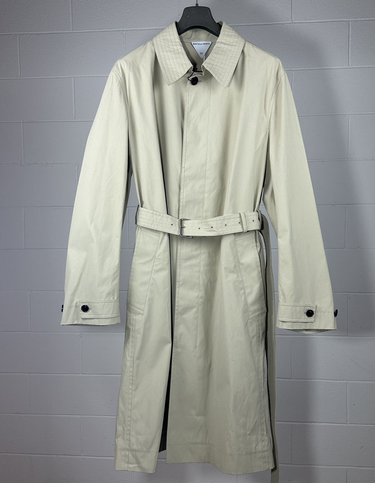 Trench Double-Breasted Coat. Size 50