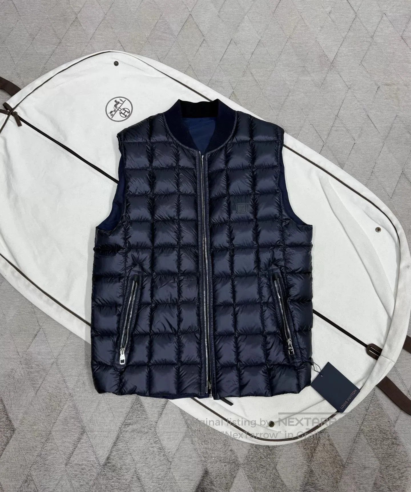 Louis Vuitton LV Reversible Down Vest. Size US M / EU 48-50 / 2 - 1 Thumbnail