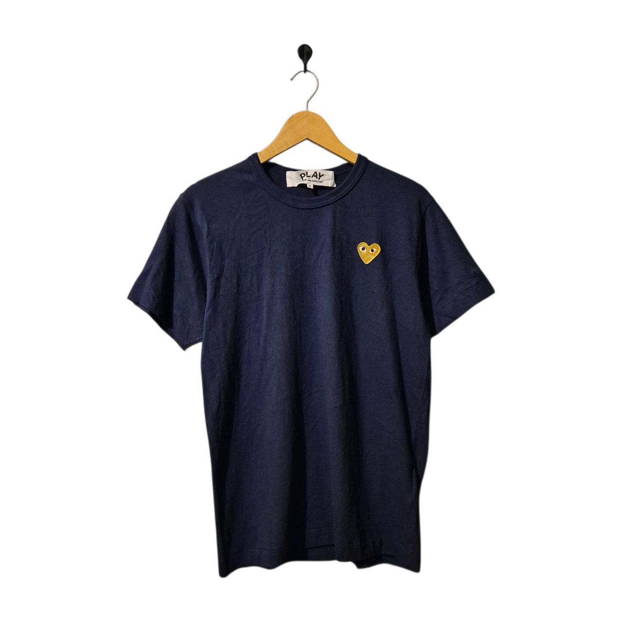 Comme des Garcons PLAY Vintage comme des garcons tee Size US M / EU 48-50 / 2 - 1 Thumbnail