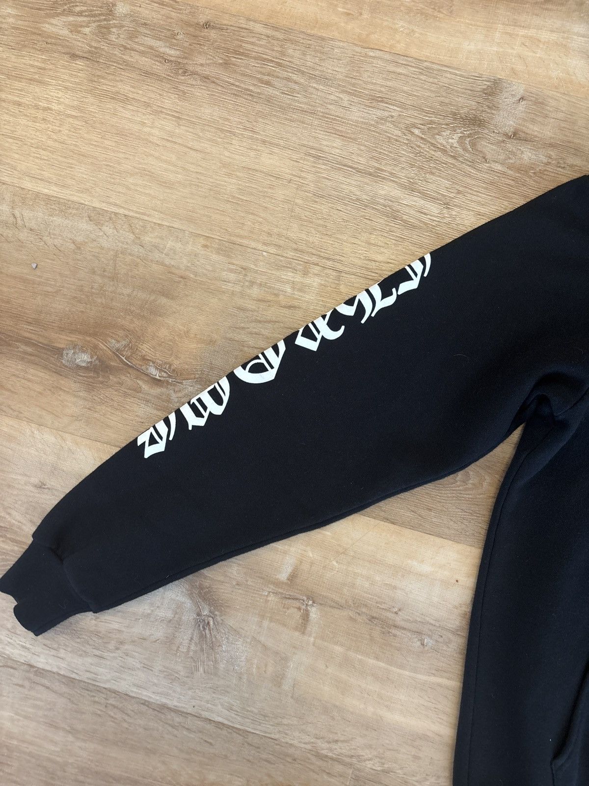 Chrome Hearts Chrome hearts Bella Hadid Pullover Hoodie Size M Size US M / EU 48-50 / 2 - 6 Thumbnail