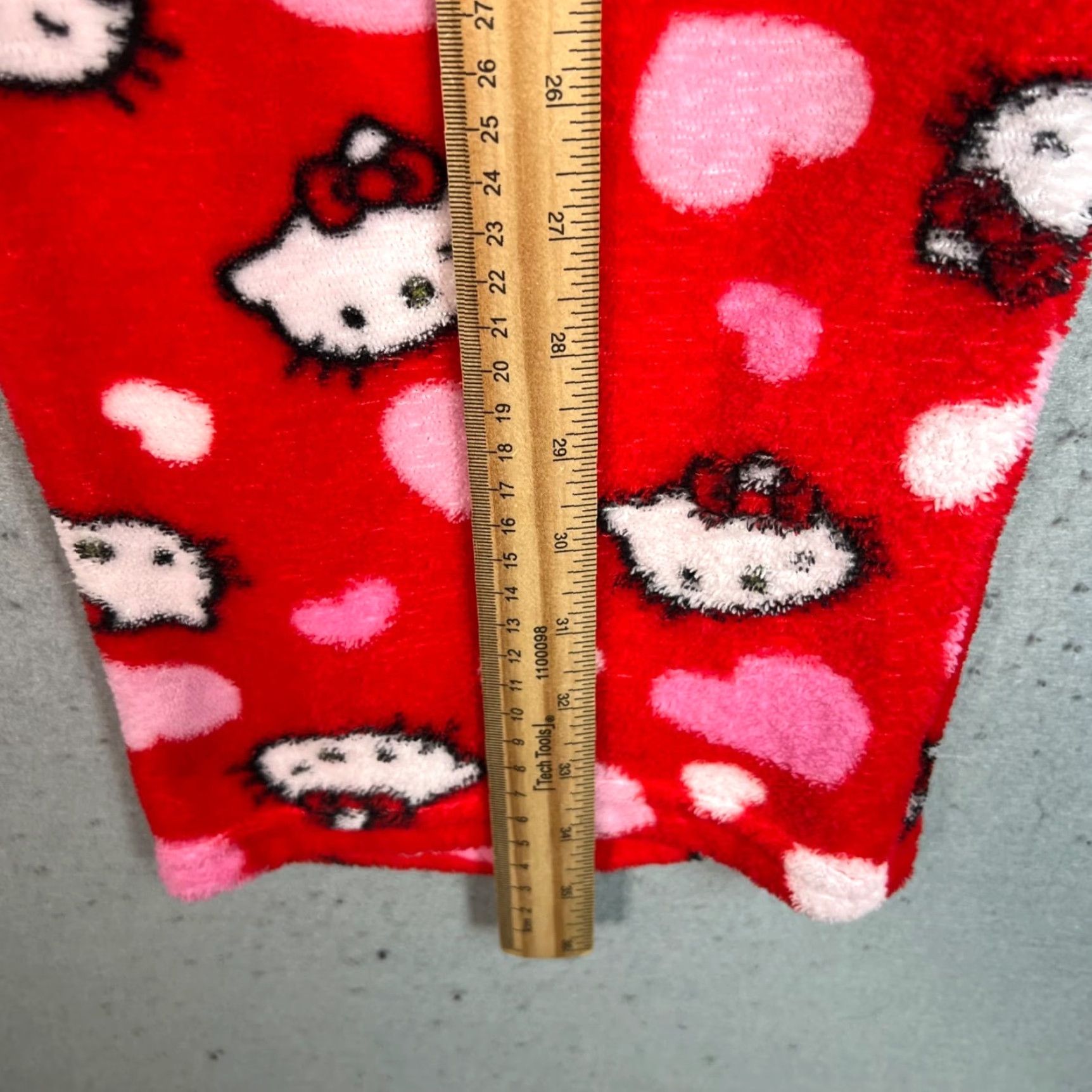 Vintage VINTAGE Hello Kitty By Sanrio Red Fleece Sweatpants Sleepwear Pants Womens Size Small Size 28" / US 6 / IT 42 - 6 Thumbnail