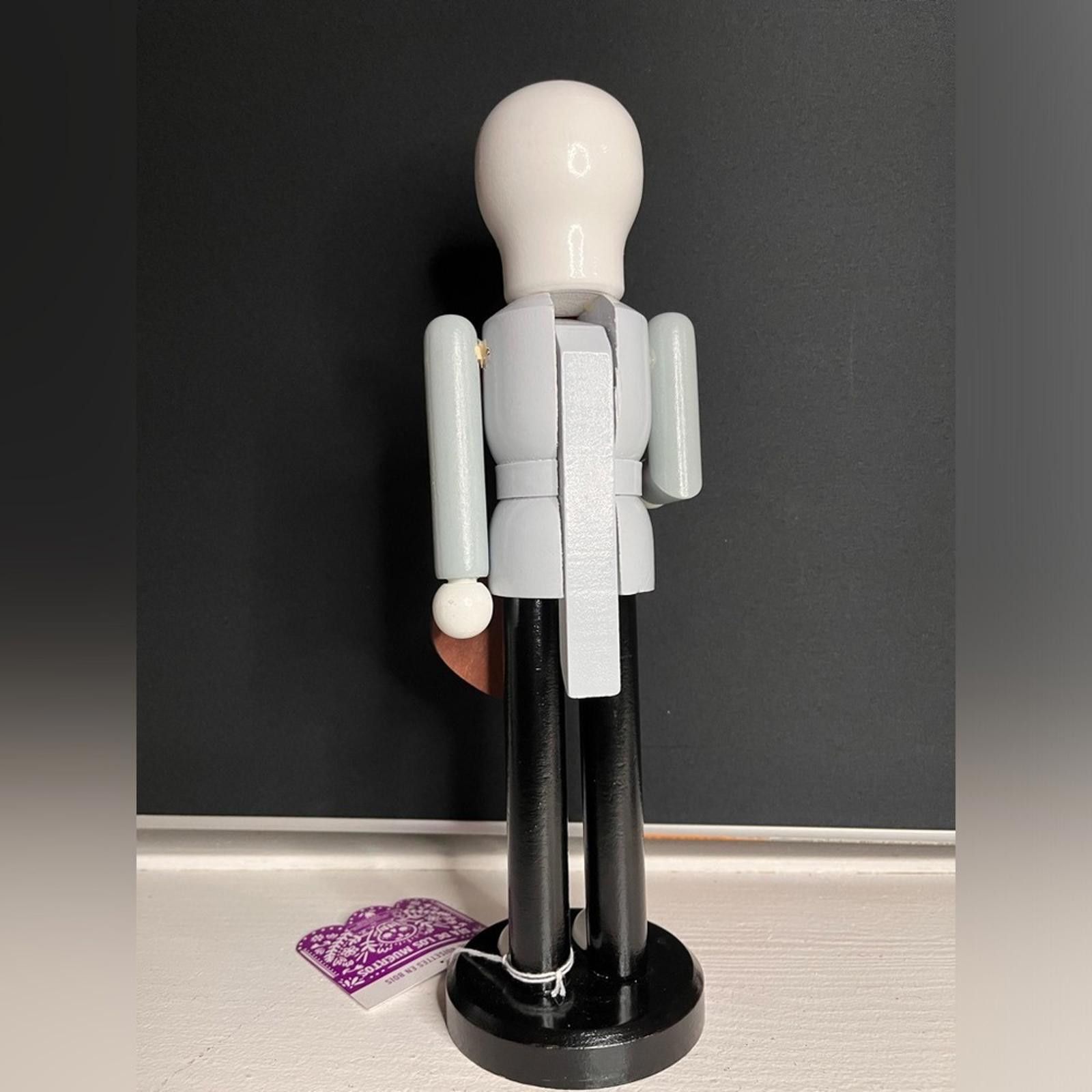 Designer Day Of The Dead Dia De Los Muertos Halloween Nut Cracker NWT Size ONE SIZE - 6 Thumbnail