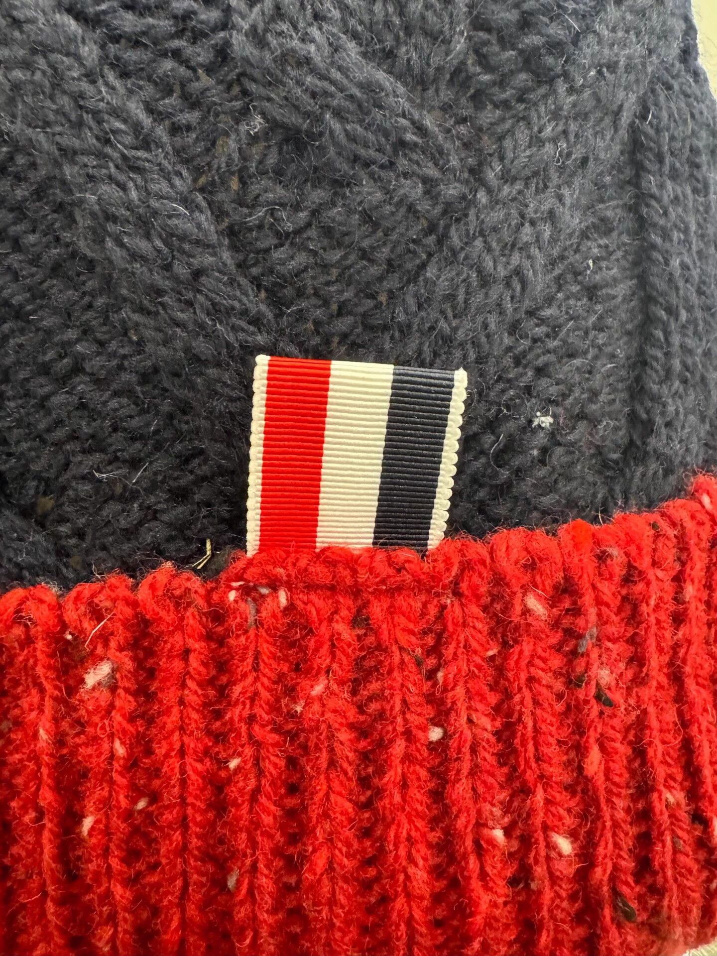 Thom Browne TB Black White Red Colorblock Striped Logo Beanie Size ONE SIZE - 3 Thumbnail