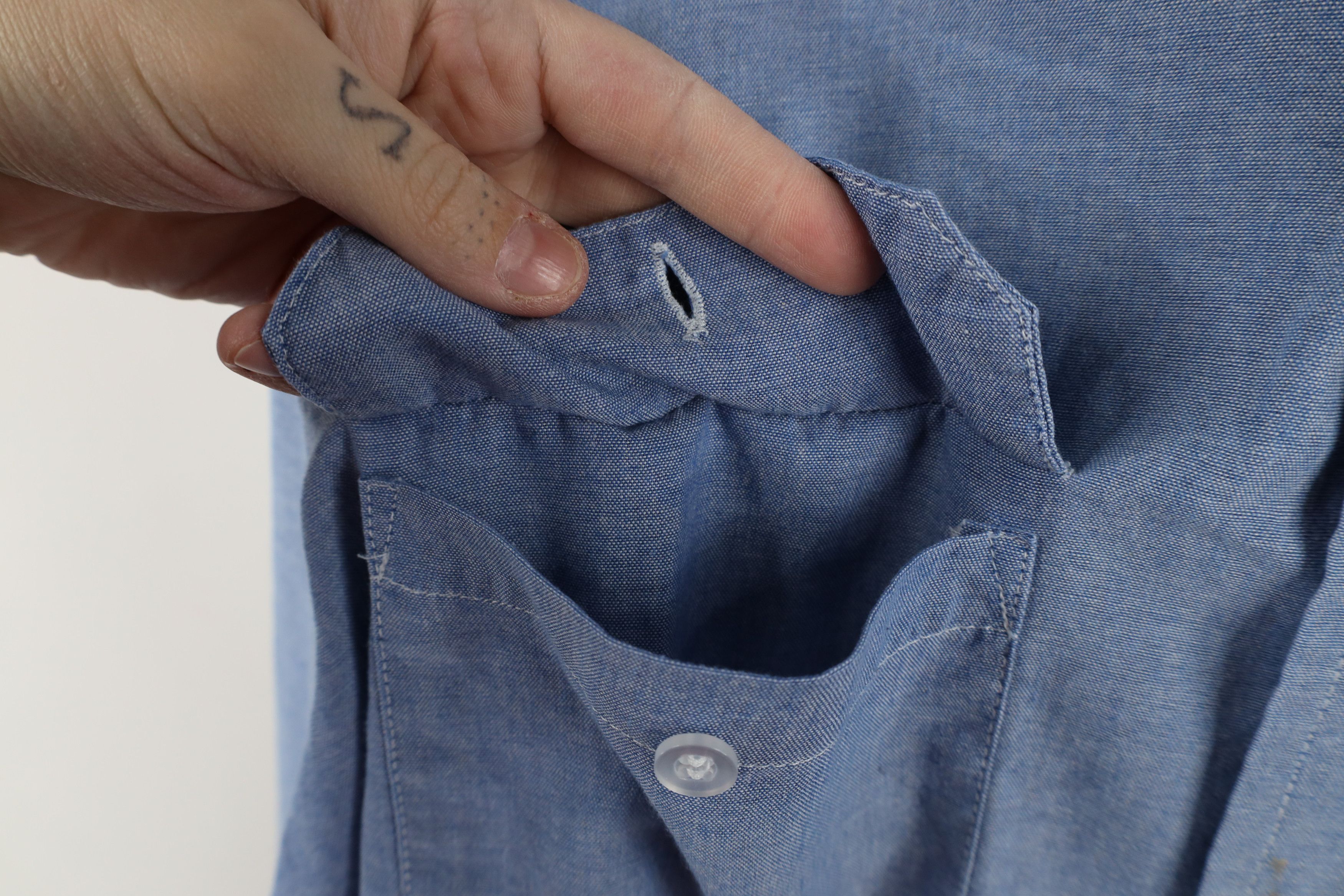 Vintage Vintage 90s Streetwear Chambray Work Button Shirt Blue Size US L / EU 52-54 / 3 - 9 Thumbnail