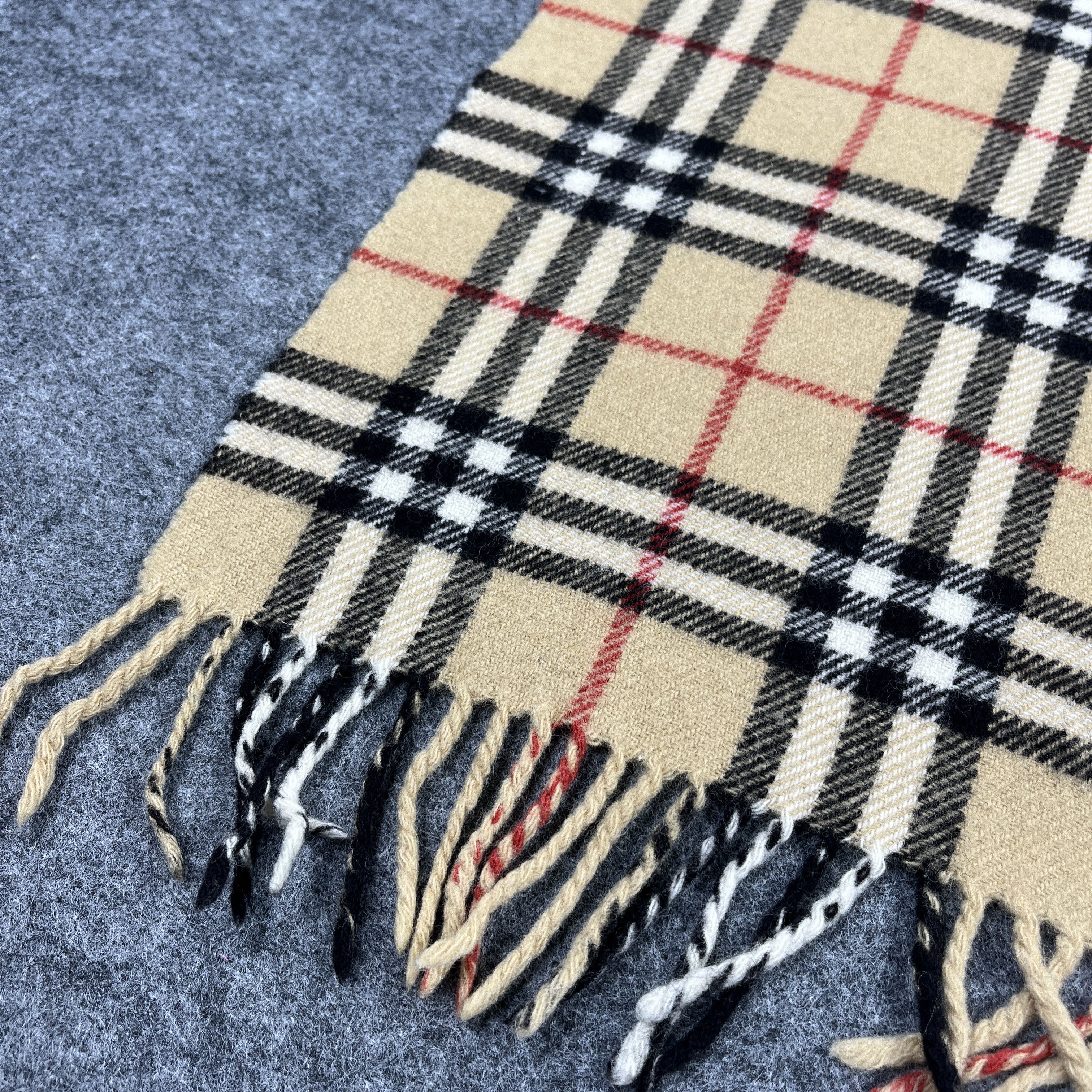 Burberry Burberry Stole / Scarf / Muffler / Neckwear T983 Size ONE SIZE - 6 Thumbnail