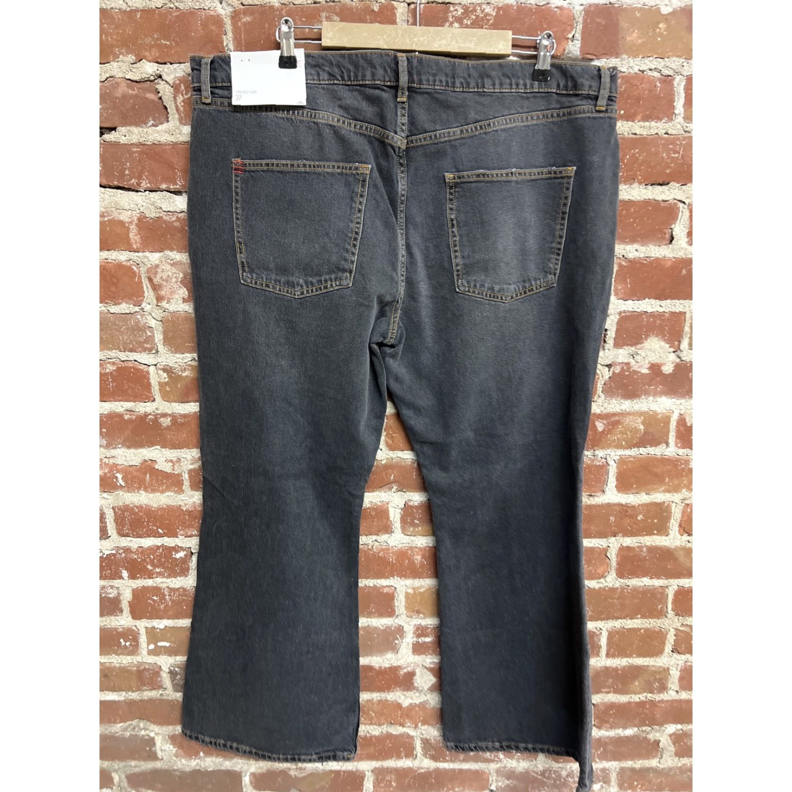 Urban Outfitters BDG Urban Outfitters Jeans Low Rise Flare Black 37 NWT Women's Cropped Jeans Black 37 NWT Size 25" / US 0 / IT 36 - 3 Thumbnail