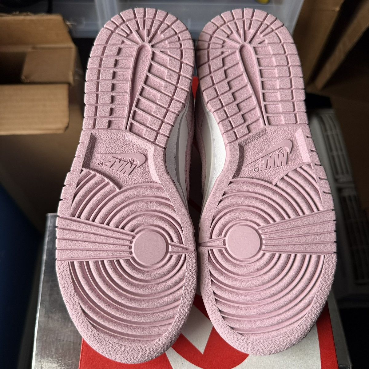 Nike Nike Dunk Low 'Pink Corduroy' Womens Size US 5 / IT 35 - 7 Thumbnail