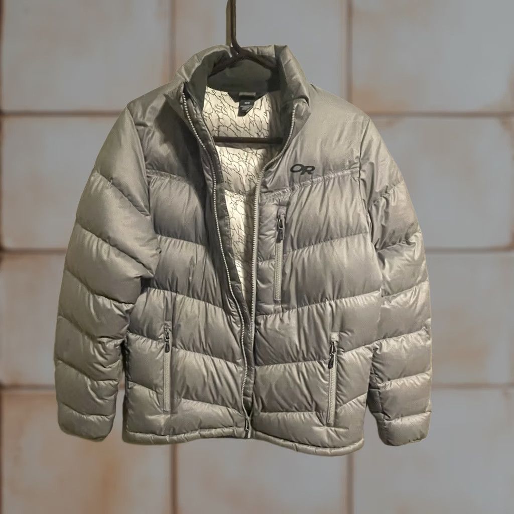 Outdoor Research Outdoor Research Transcendent Down Fill Women’s Size M Full Zip Jacket J1693 Jacket Womens M Gray Down Fill Quilted Logo Size M / US 6-8 / IT 42-44 - 1 Thumbnail