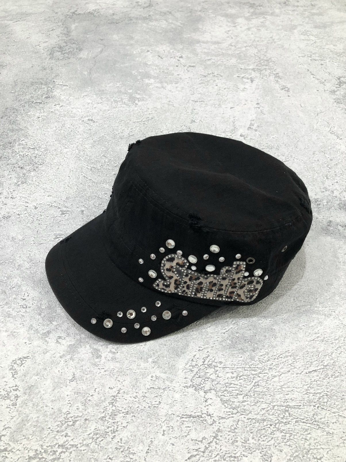 KMRii Two Fold Smile Distressed Studded Commando Cadet Hat Size ONE SIZE - 1 Thumbnail