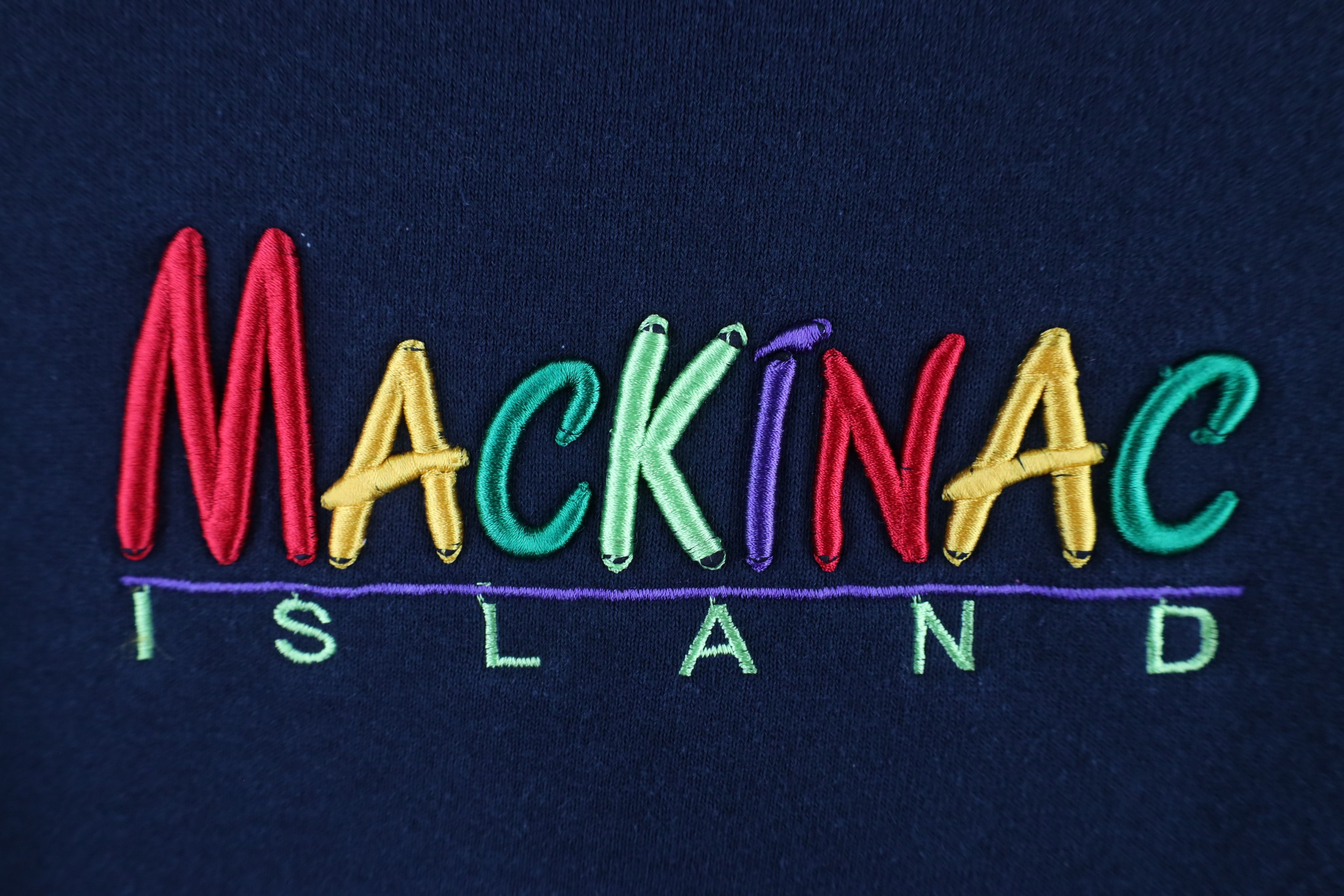 Vintage Vintage 90s Out Rainbow Mackinac Island Michigan Sweatshirt Size US L / EU 52-54 / 3 - 4 Thumbnail