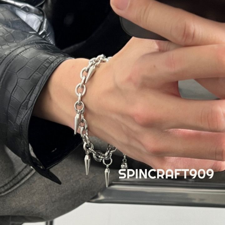 Jewelry Spiked Chain Bracelet Size ONE SIZE - 1 Thumbnail