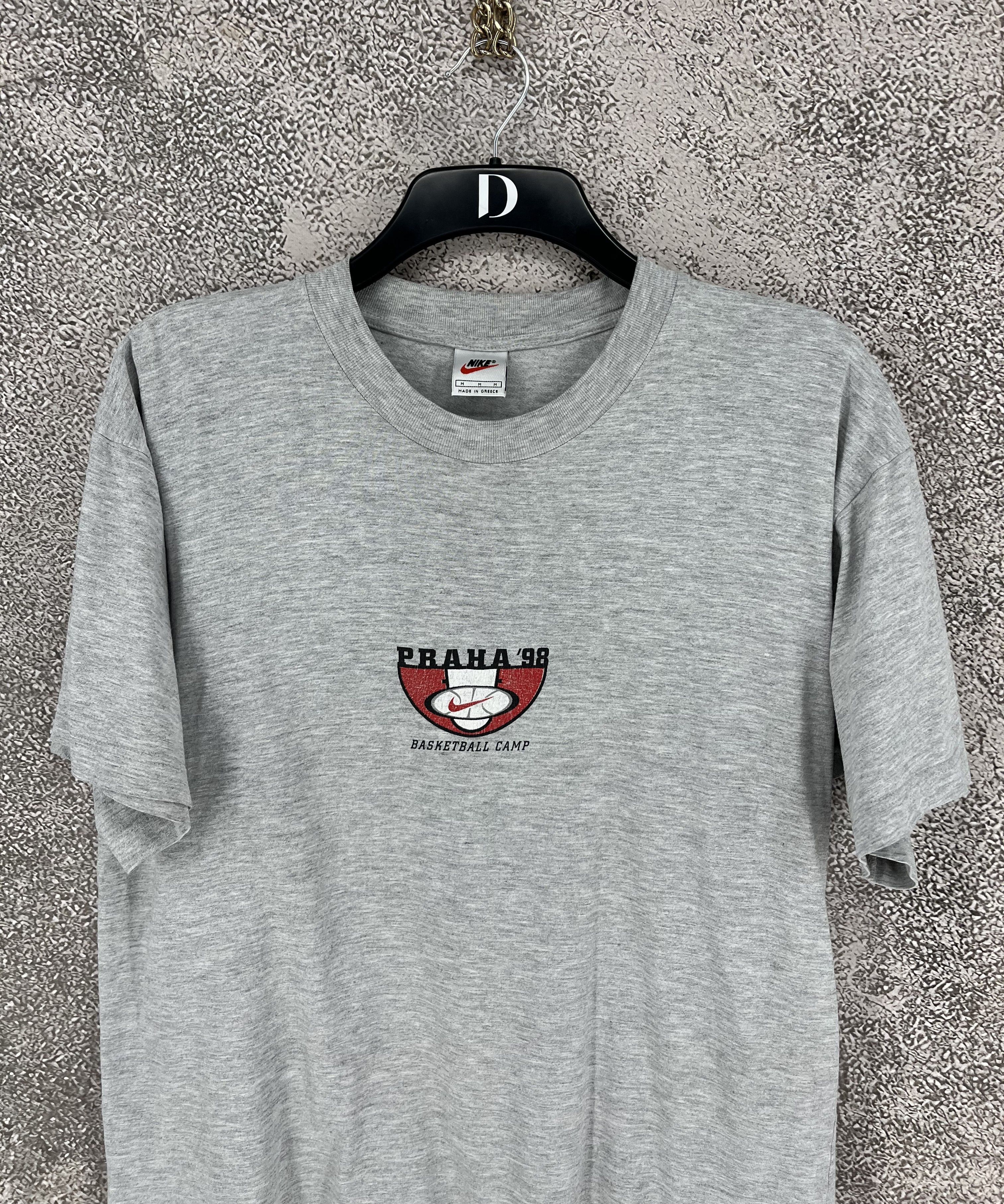Nike Vintage 90s Praha 98 Basketball Camp T-Shirt M Grey Size US M / EU 48-50 / 2 - 6 Thumbnail