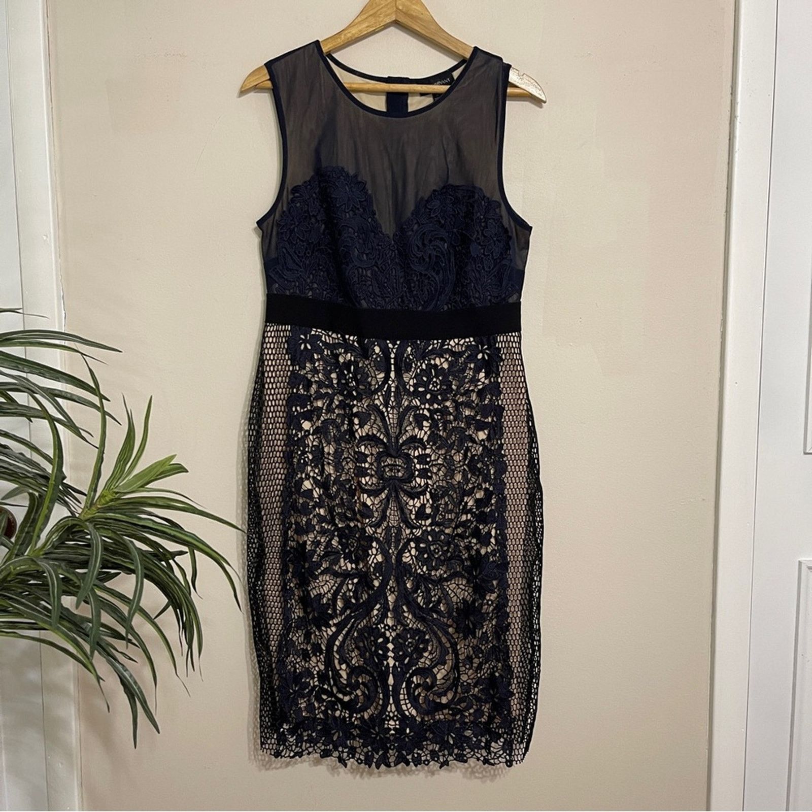 Other LANE BRYANT Embroidered Lace Overlay Midi Dress Size XL / US 12-14 / IT 48-50 - 2 Thumbnail