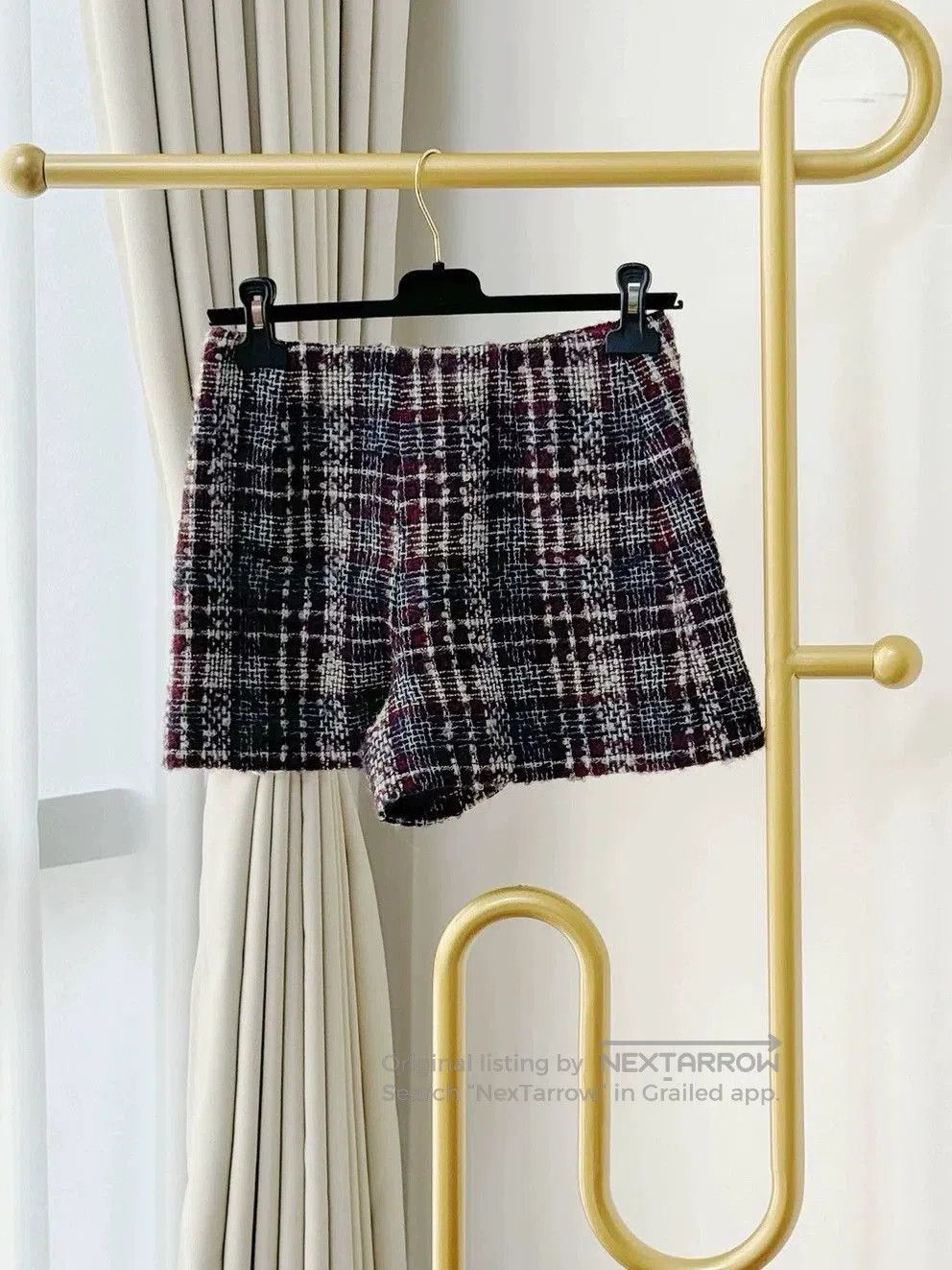 Chanel Chanel Red Base Tweed Striped Shorts. Size US 34 / EU 50 - 2 Thumbnail