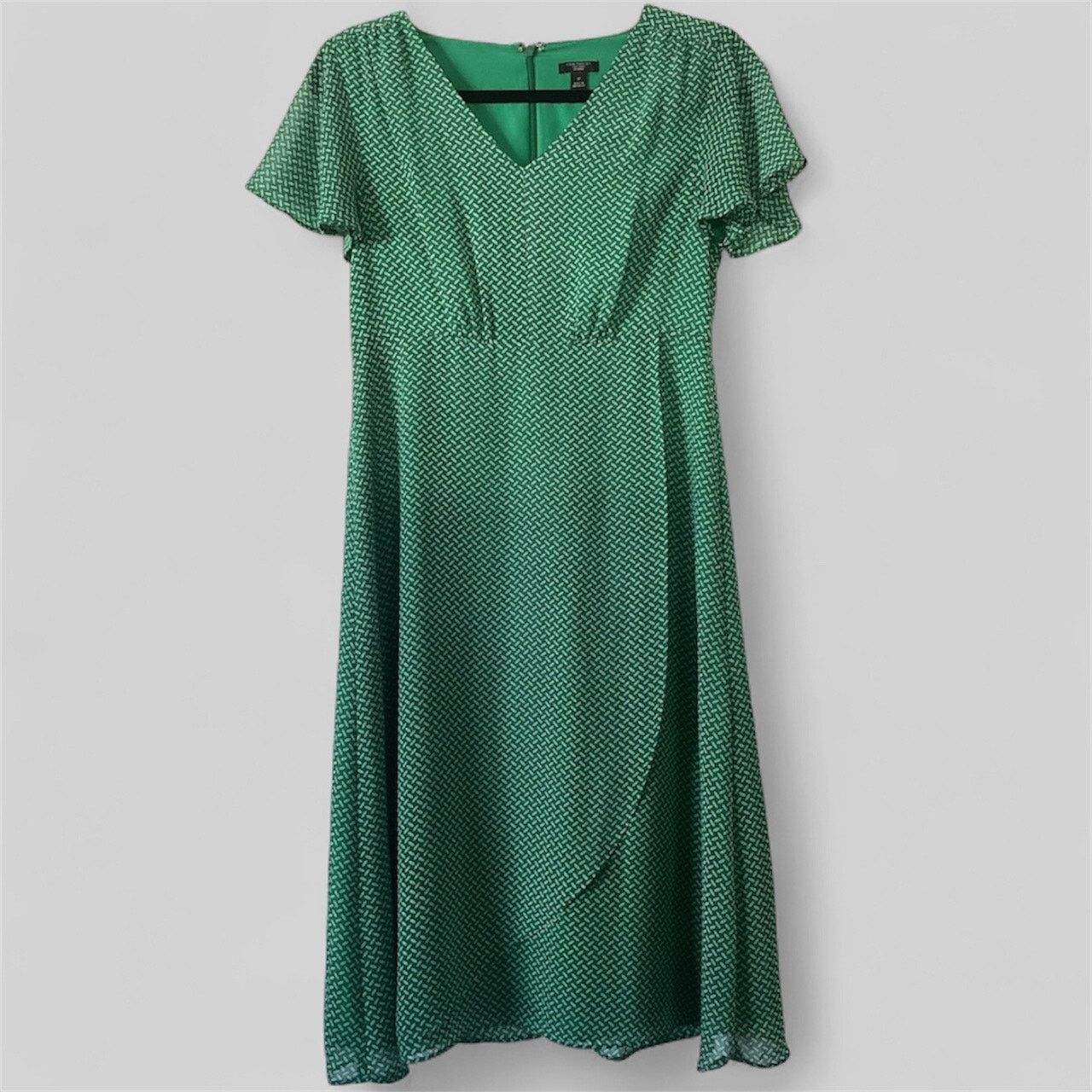 Ann Taylor Ann Taylor Size 2P Green Mid Dress Size XS / US 0-2 / IT 36-38 - 1 Thumbnail