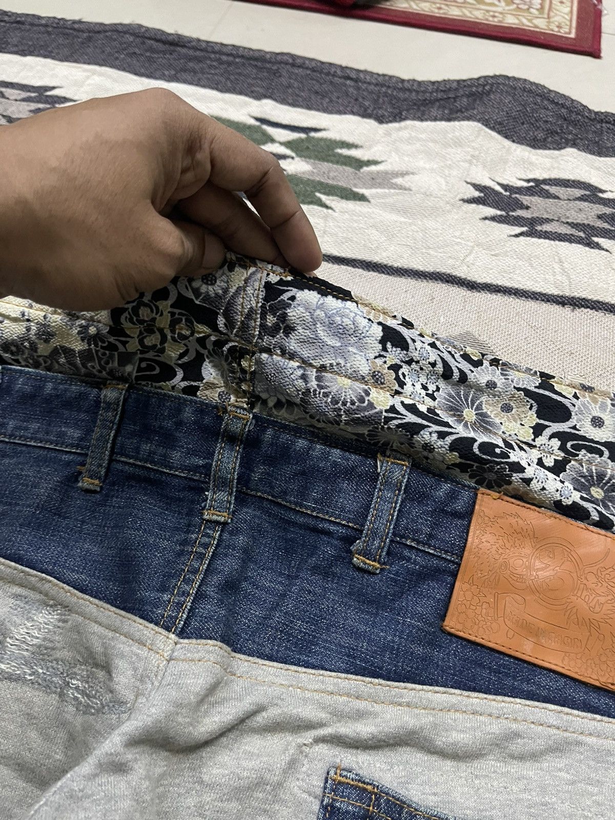Karakuri Tamashii 90s CHIGIRI DOUBLE WAIST RARE COTTON/DENIM JEANS Size US 31 - 21 Thumbnail