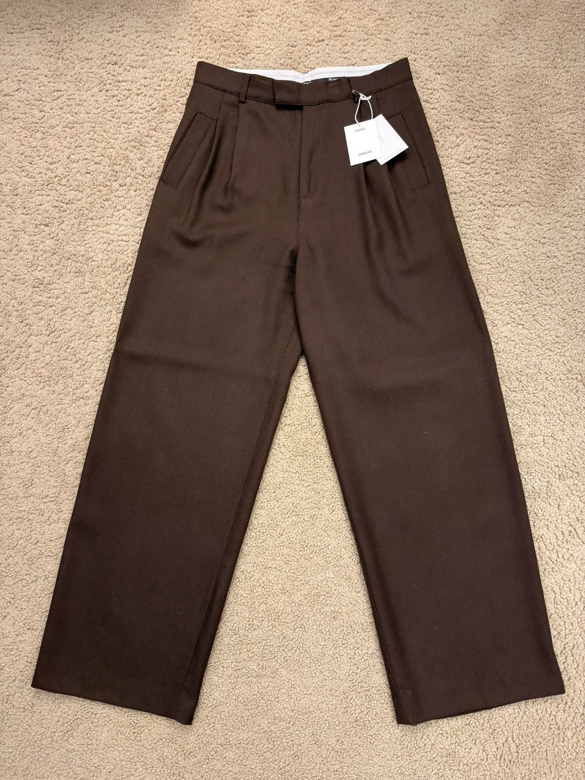 BNWT Forest Pleated Trouser