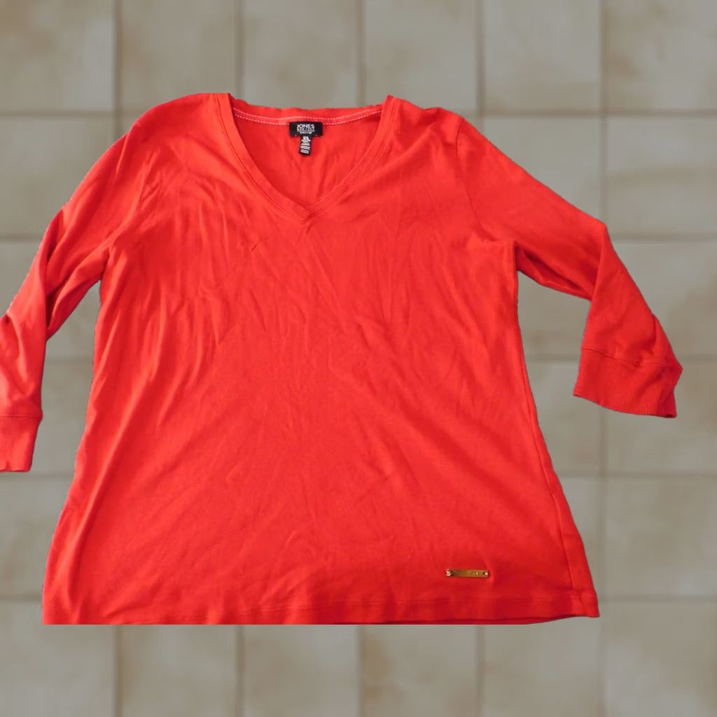 Jones New York Jones New York Womens Sweater XL Red V-Neck Pullover Raglan Sleeve Open-Knit 100% Cotton Logo Modern Regular Women Small Details: Floral Accent Size XL / US 12-14 / IT 48-50 - 1 Thumbnail