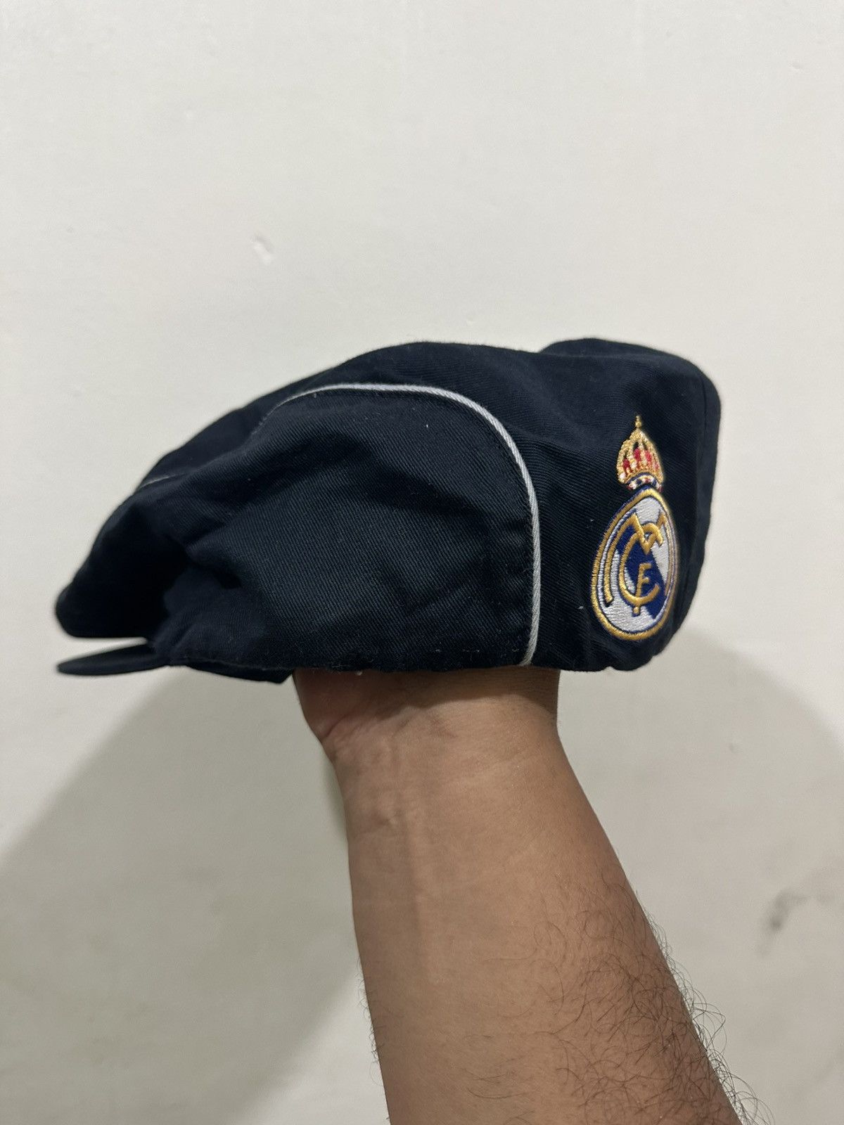 Adidas 90’s REAL MADRID Flat Hat Adidas Size Medium Size ONE SIZE - 1 Thumbnail