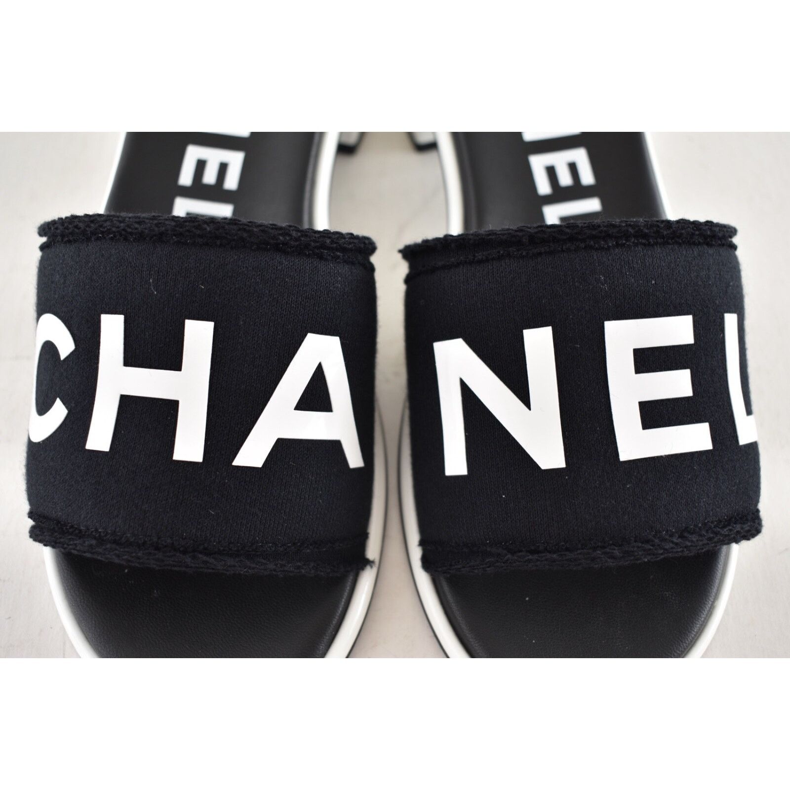 Chanel Chanel 24C Black White CHA NEL Letter Logo Mule Slide Size US 11.5 / IT 41.5 - 8 Thumbnail