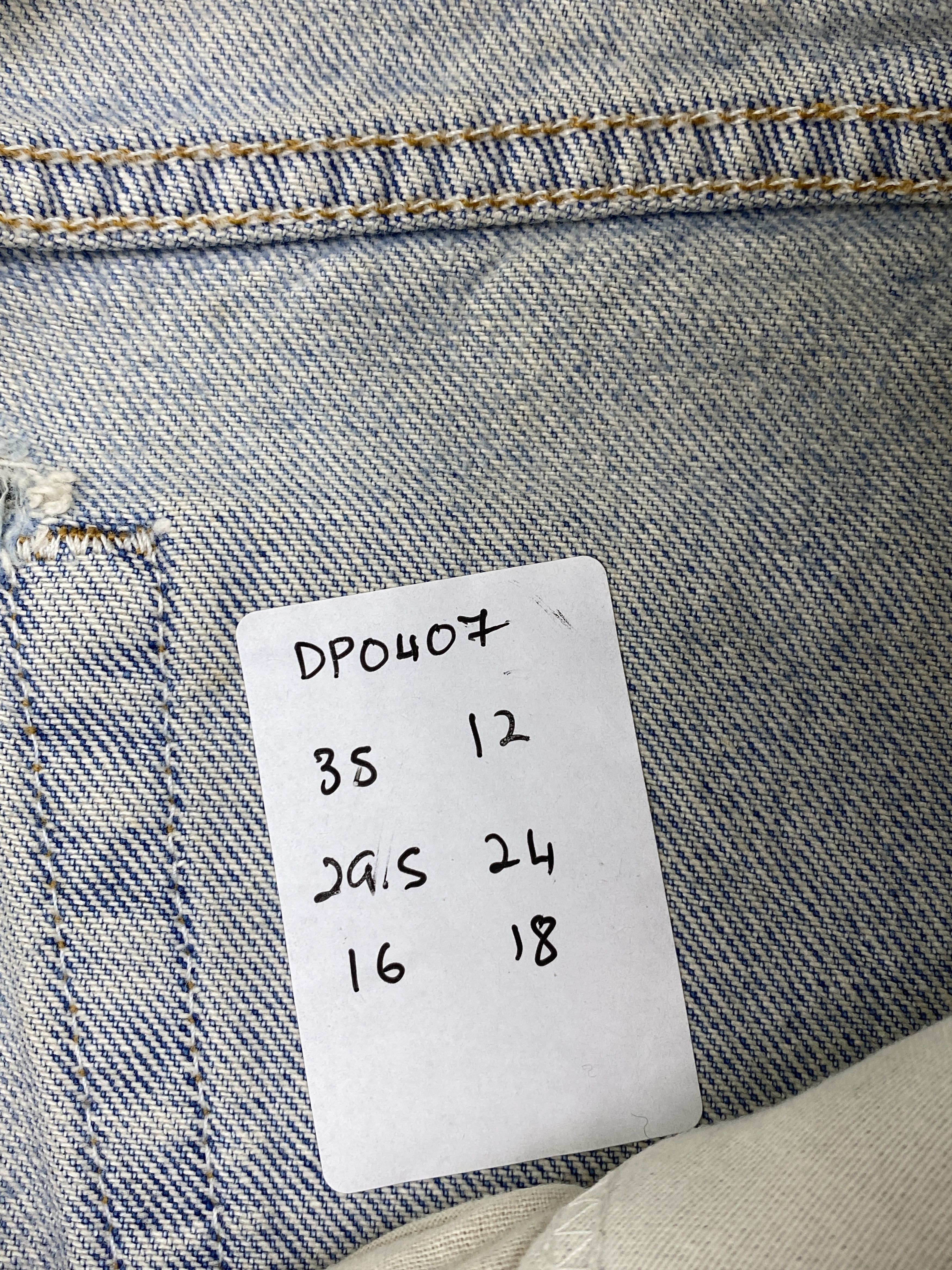 Levi's × Vintage Vintage 90s Levi's 505 Light Washed Denim Jeans Size US 35 - 13 Thumbnail