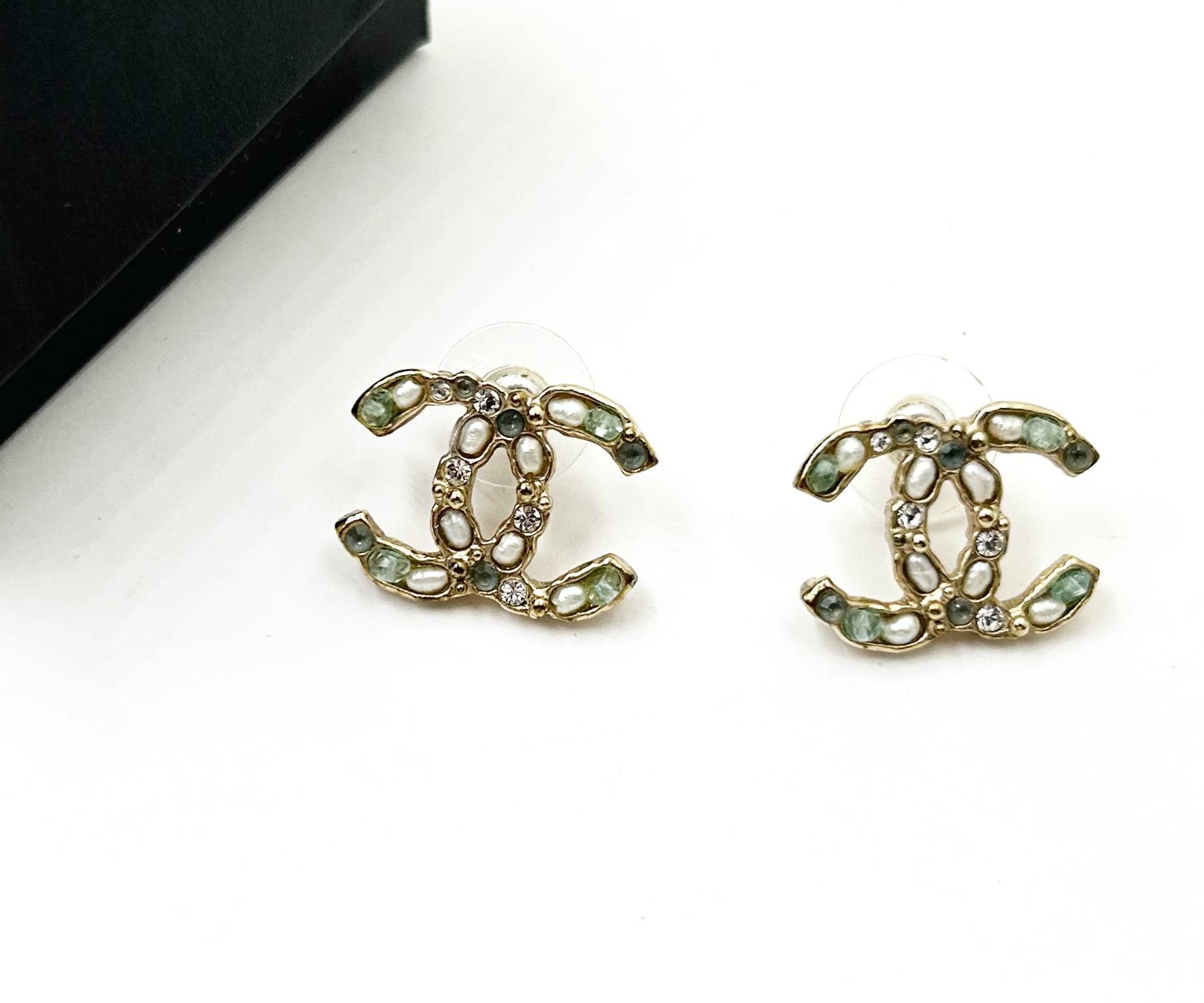 Chanel Chanel Gold CC Seed Pearl Mint Crystal PIercing Earrings Size ONE SIZE - 2 Thumbnail