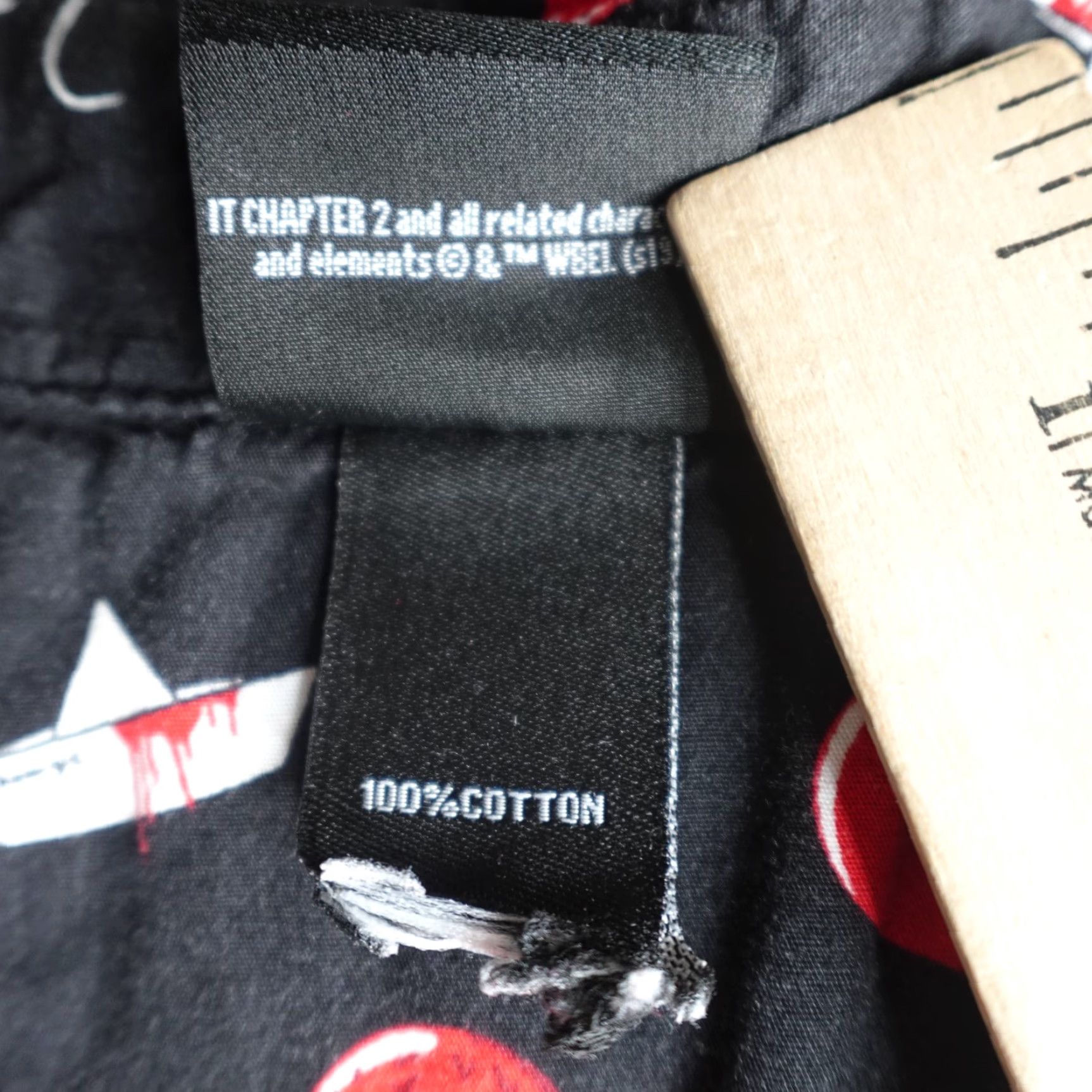 Vintage IT Shirt Black Small Short Sleeve Button-Up Collared Cotton Graphic Print Sailboat Balloon Pennywise Size US S / EU 44-46 / 1 - 3 Thumbnail
