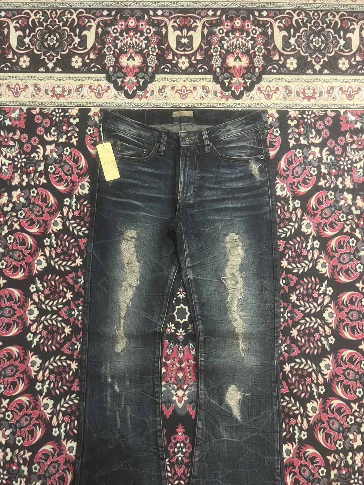 If Six Was Nine (BNWT) Japan Goa Dark Washed Cracked Distressed Flare Jeans Size US 30 / EU 46 - 3 Thumbnail