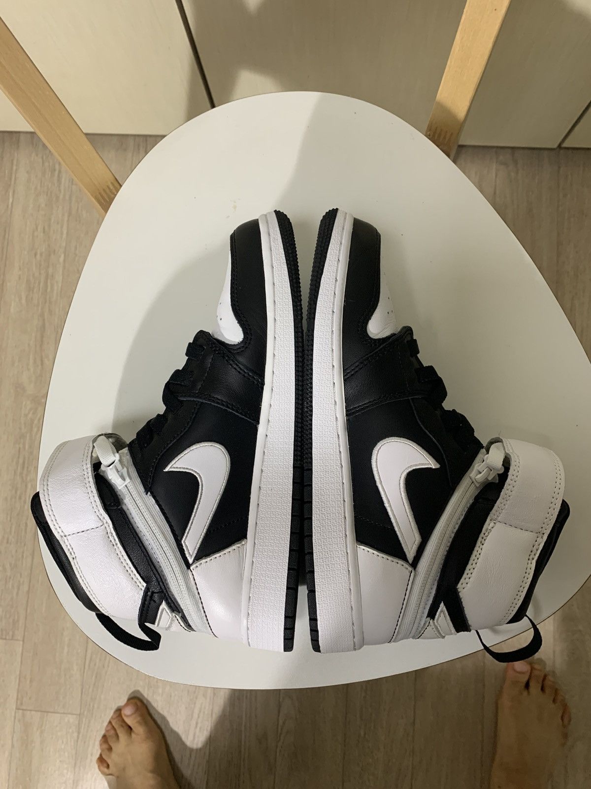 Nike Nike Air Jordan 1 high fly ease black white 6Y Size US 6 / EU 39 - 10 Thumbnail