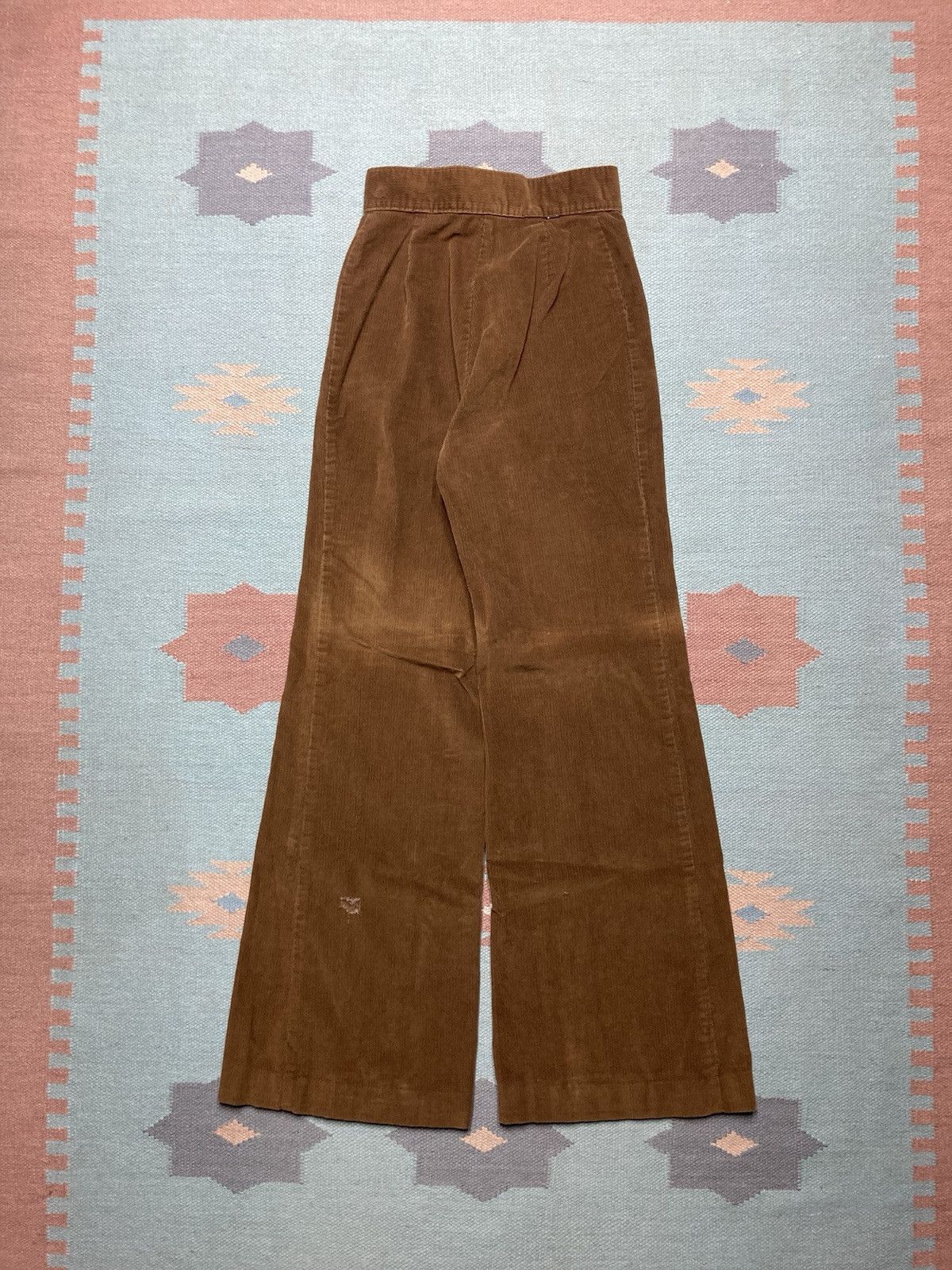 70s Levi’s corduroy bell bottoms elephant flare fade 9 24x31