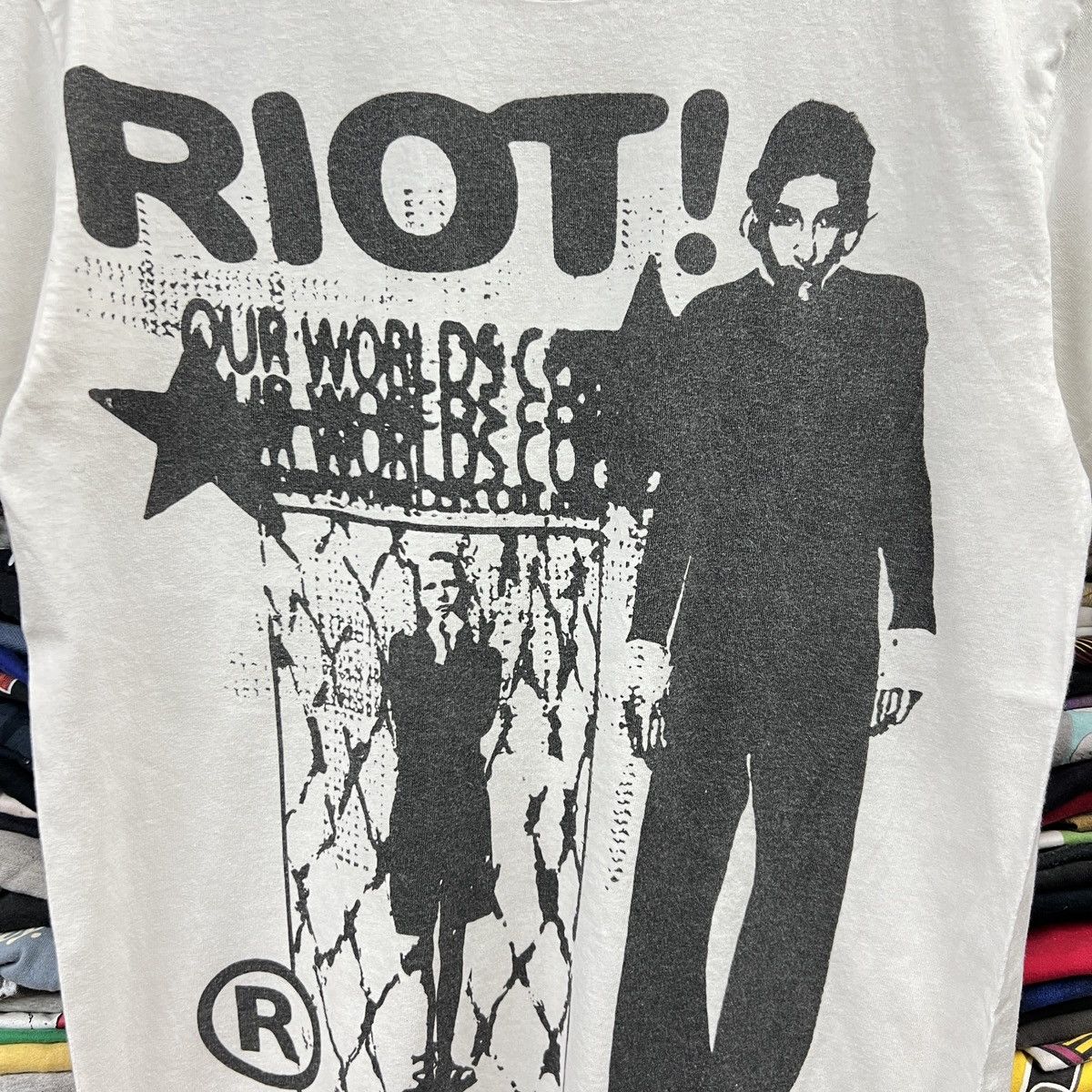 Band Tees UVSAILLES RIOT TEE SIZE MEDIUM Size US M / EU 48-50 / 2 - 3 Thumbnail