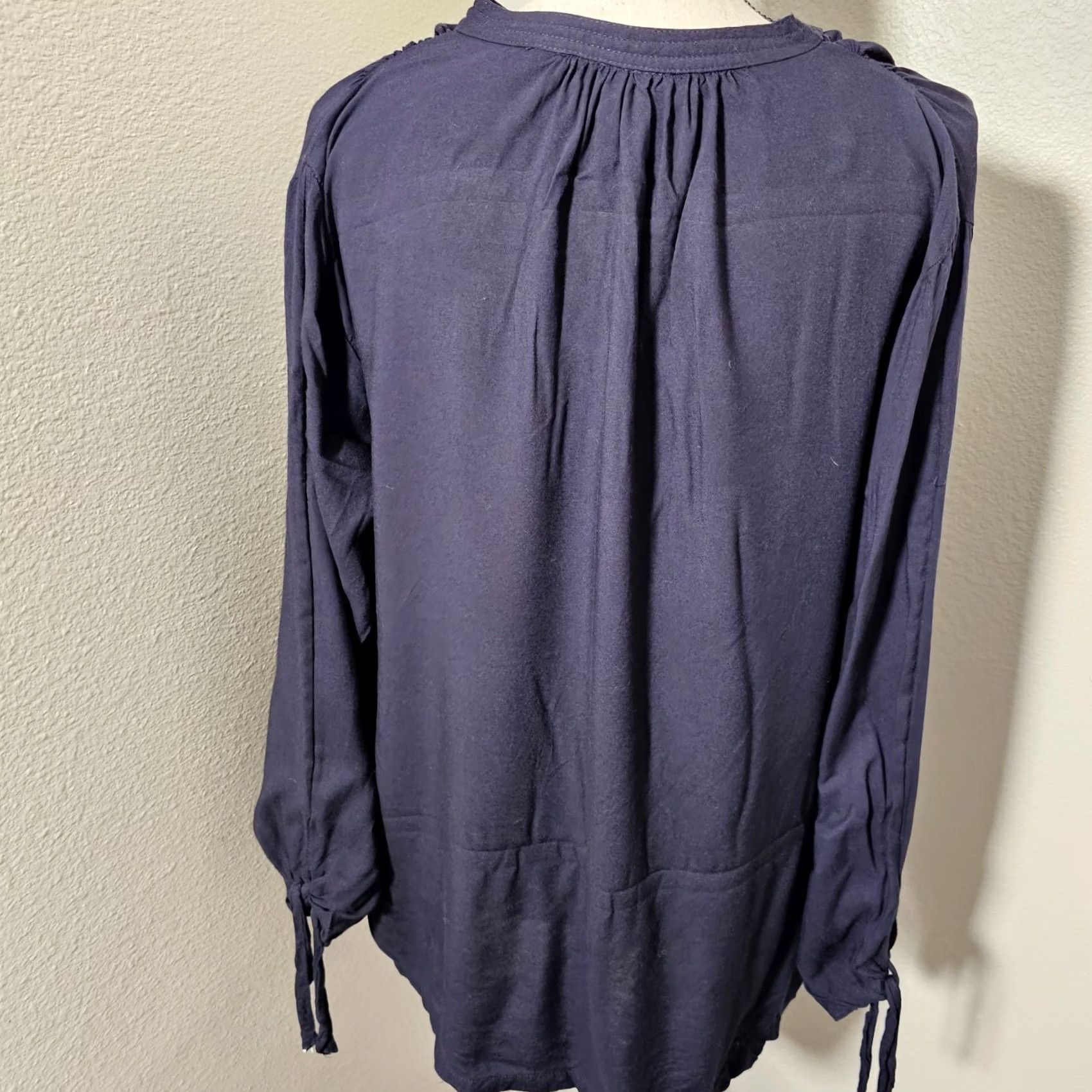H&M H&M Blouse Tunic Long Sleeve V-Neck Tie Dark Blue Size 14 Women's Classic Regular Chambray Mod al Casual Spring Size XL / US 12-14 / IT 48-50 - 3 Thumbnail