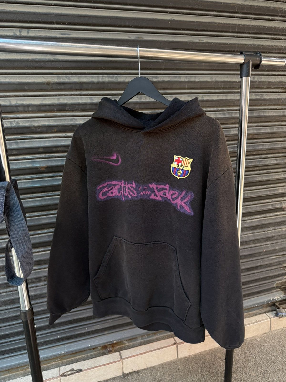 Nike × Travis Scott Travis Scott Nike Cactus Jack FC Barcelona Spray Logo Hoodie Size US S / EU 44-46 / 1 - 2 Thumbnail