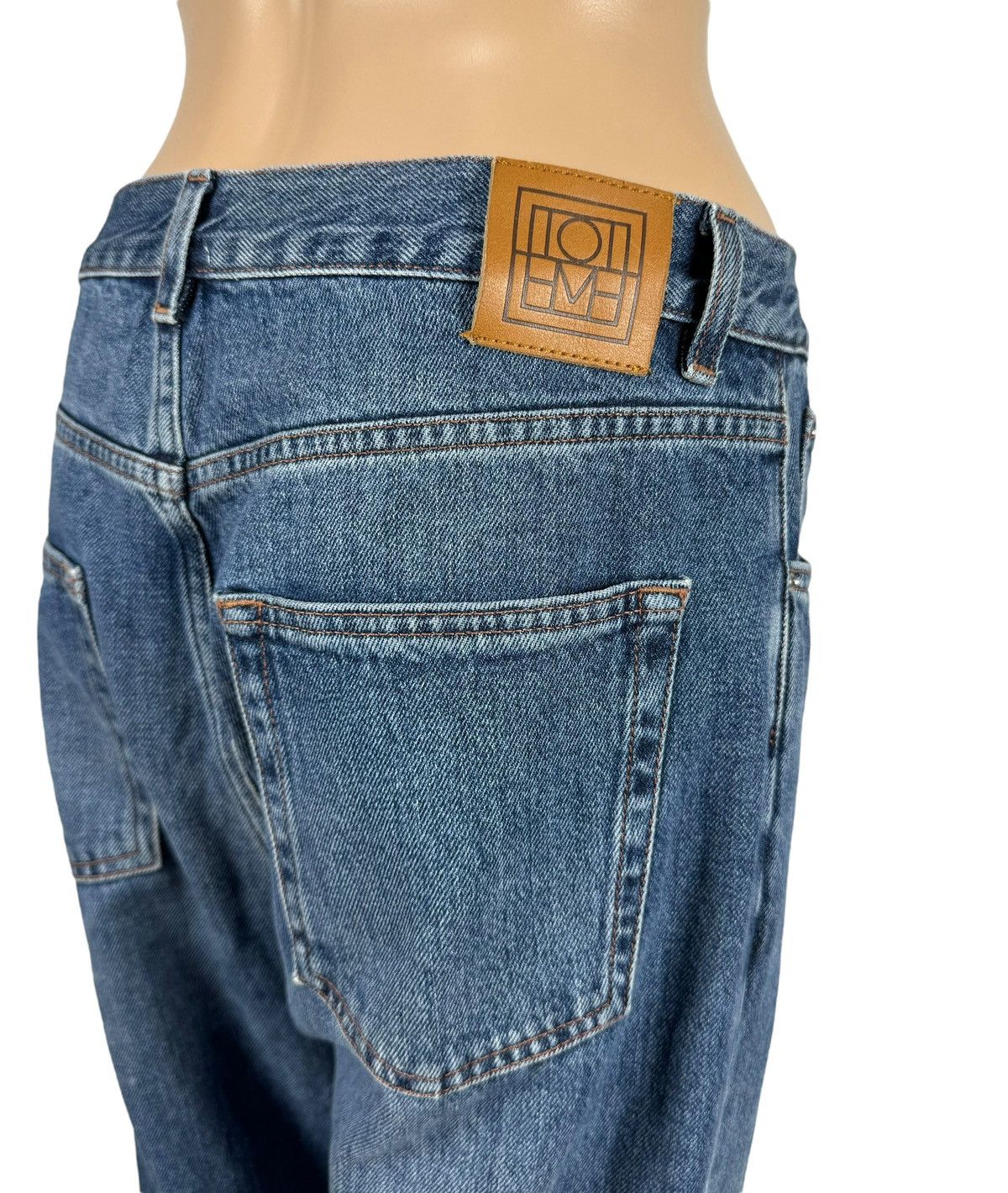 Toteme Toteme Blue Stright Jeans size 27 Leather Badge Size 27" / US 4 / IT 40 - 6 Thumbnail
