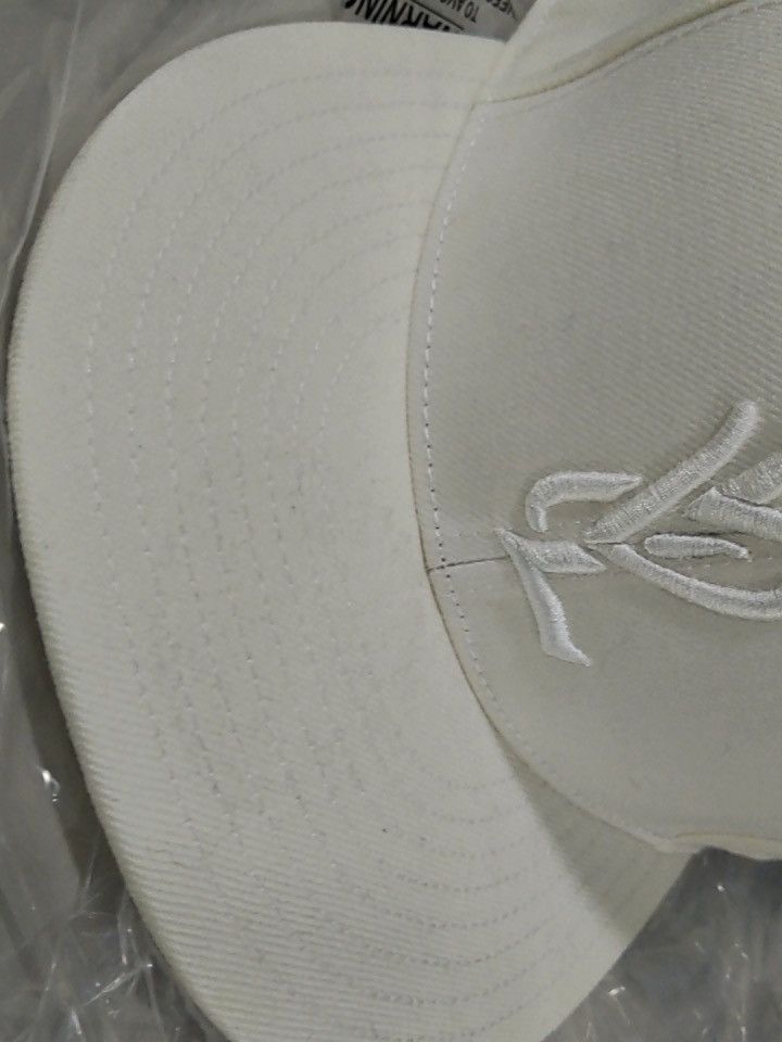 Playboi Carti Playboi Carti YVL Hat White on White, never worn size 8 Size ONE SIZE - 5 Thumbnail