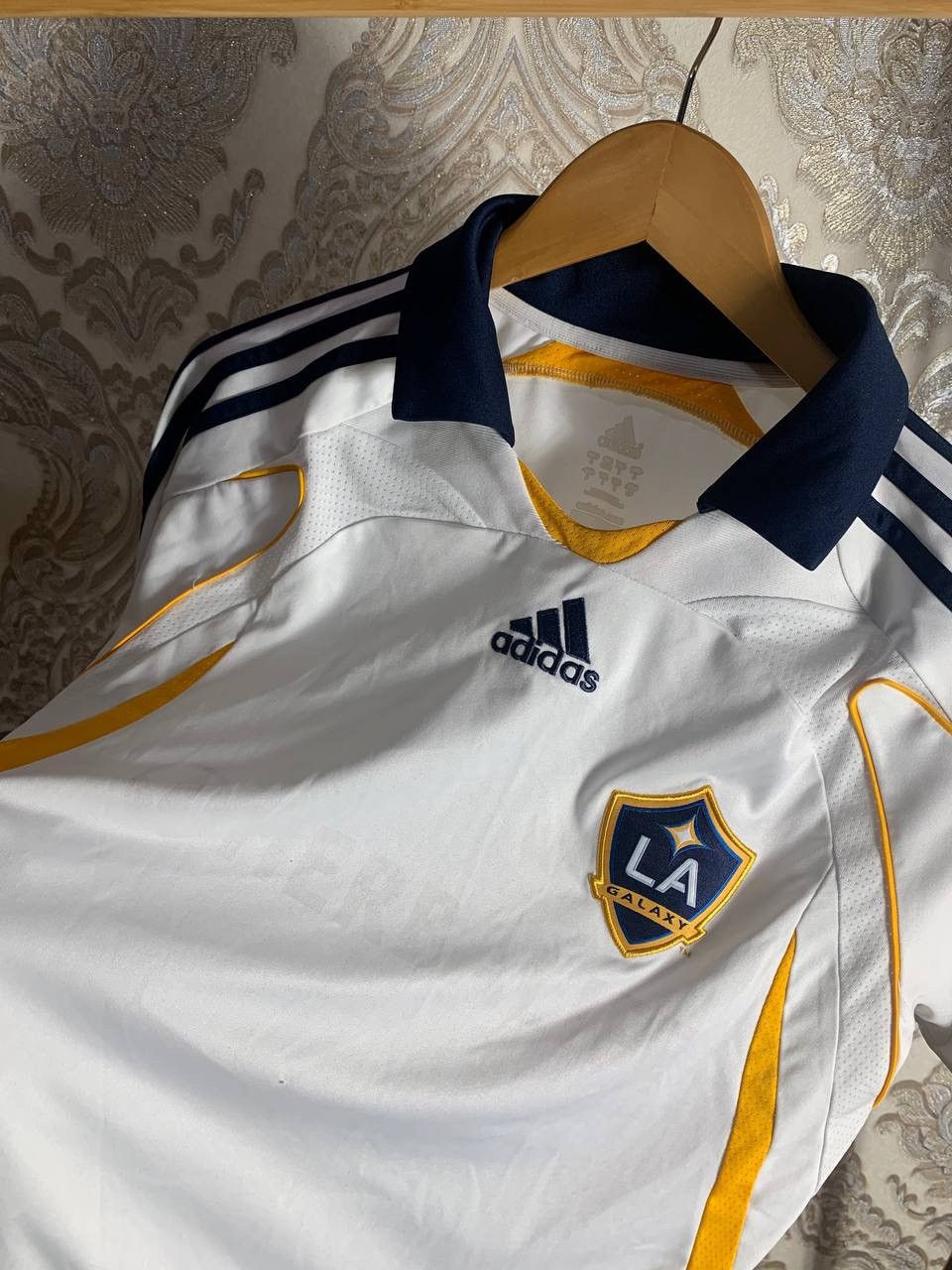 Adidas VINTAGE ADIDAS FC LOS ANGELES LA GALAXY SOCCER JERSEY RETRO Size US M / EU 48-50 / 2 - 4 Thumbnail