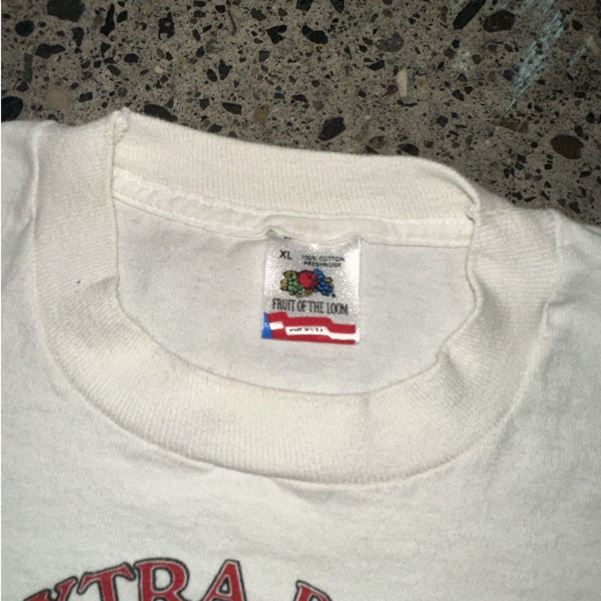 Fruit Of The Loom × Vintage Vintage 90s Extra Bold Hooters Beer Shirt Men’s XL Size US XL / EU 56 / 4 - 3 Thumbnail