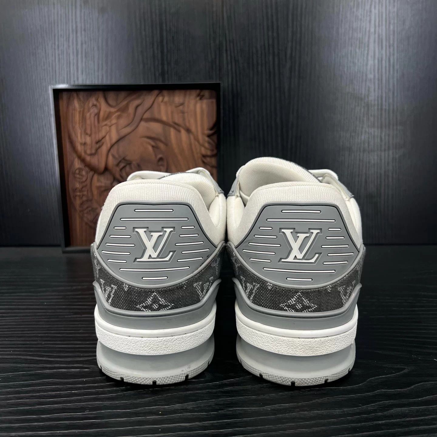 Louis Vuitton LV Trainer White Gray Denim 44 Size US 11 / EU 44 - 6 Thumbnail